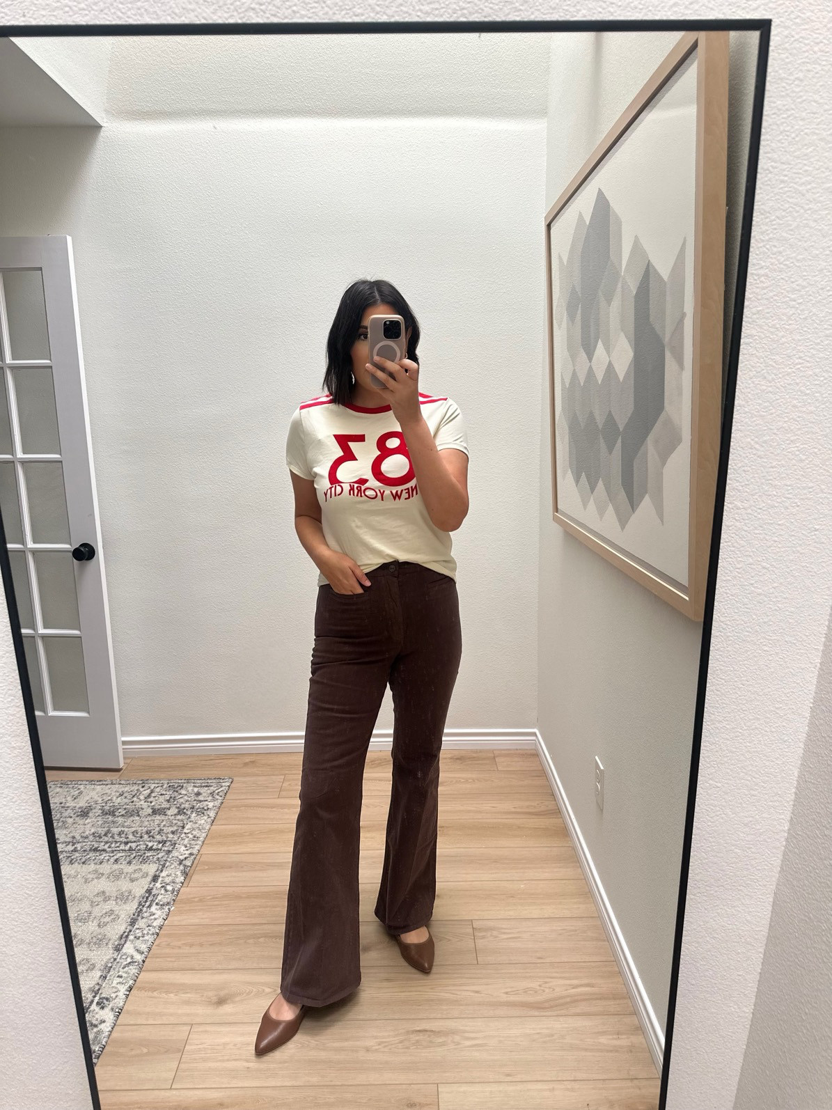 I'm in the medium of the top, more fitted! I'm in the 30 of the jeans, they fit true o size on me. 

 