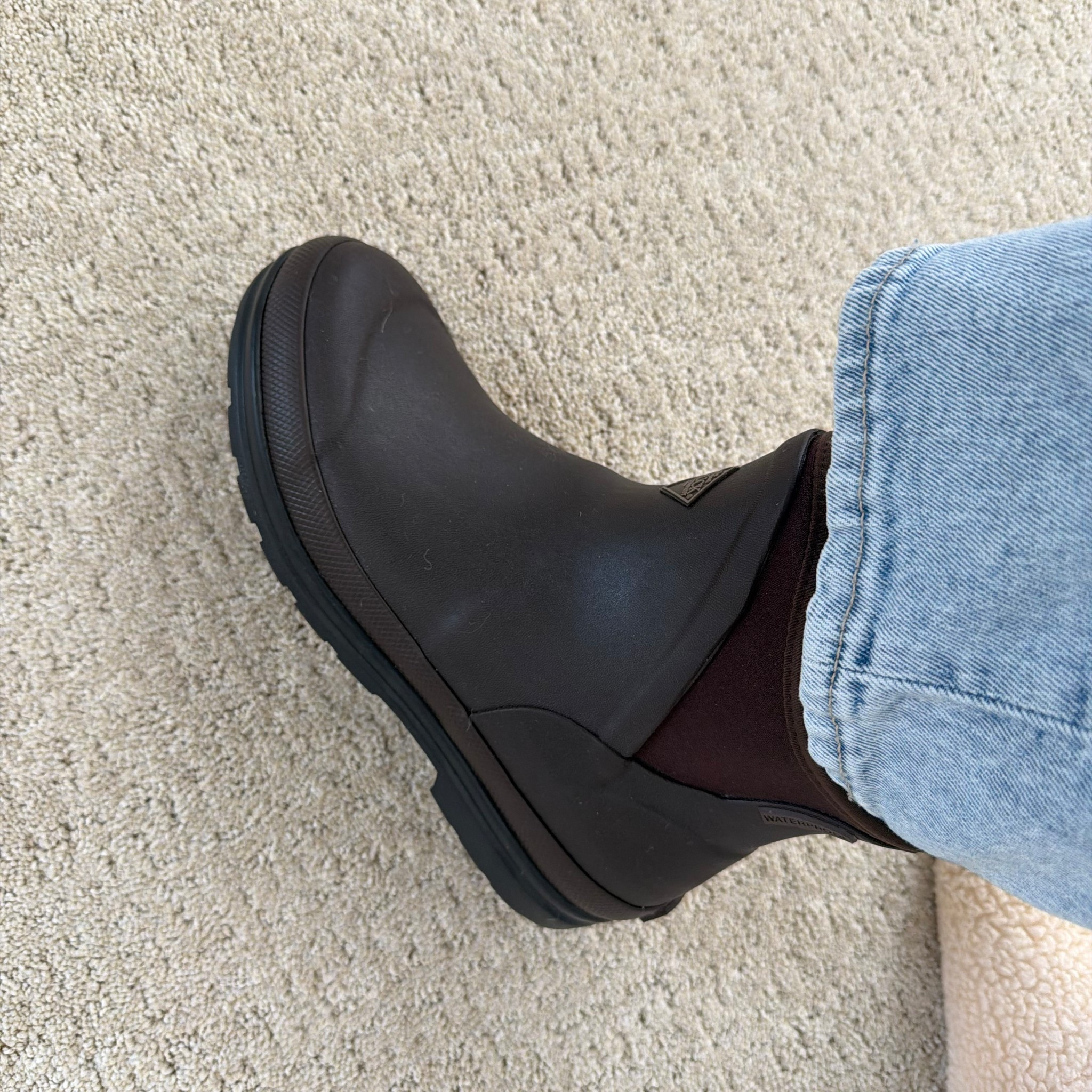 Everyday boot! Love these for all seasons. I’ve been wearing them in the snow and will wear them all summer gardening, creek, yard work etc! 🖤

#LTKmomlife