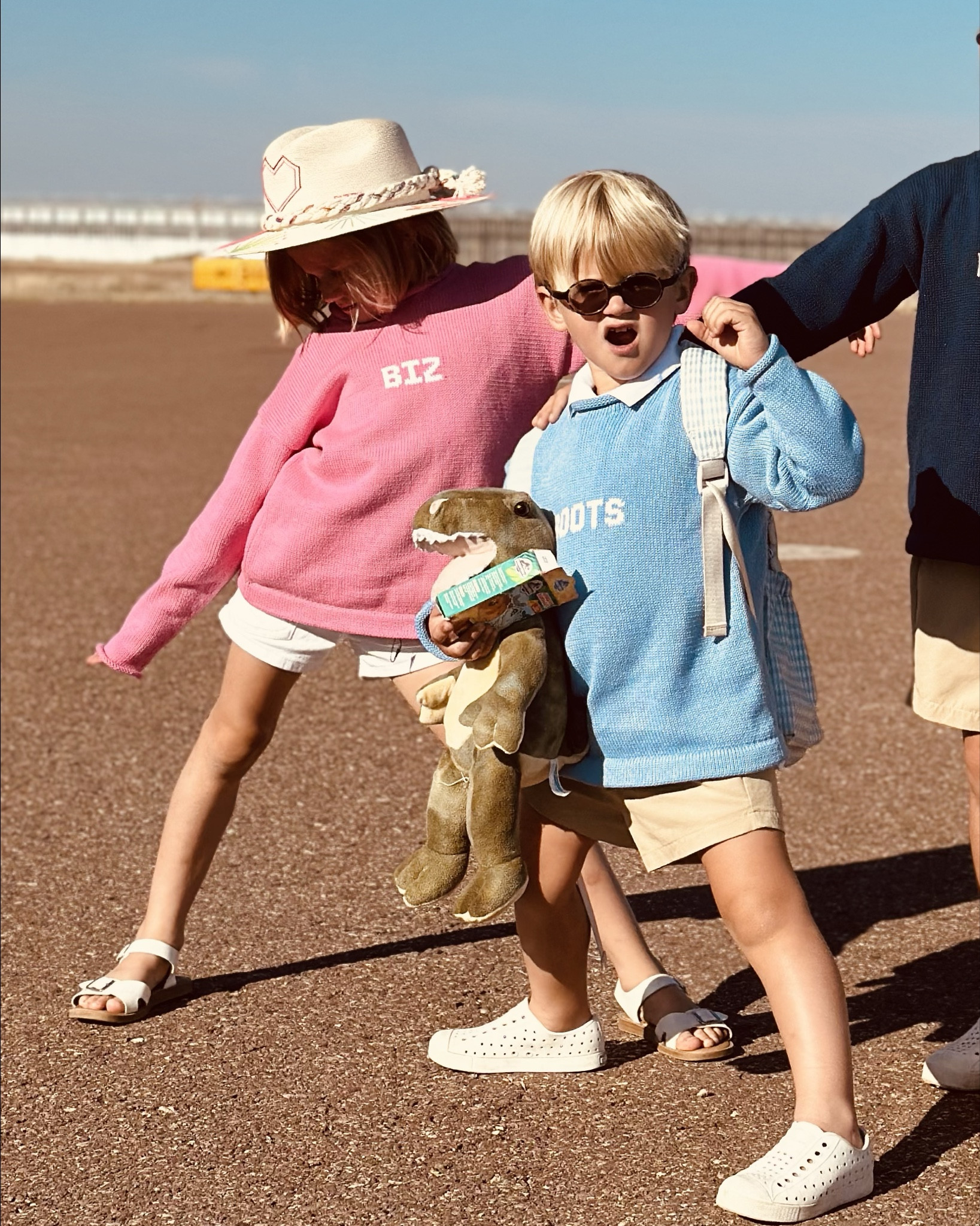 Last vacation of summer 😁

FREE SHIPPING ON THIS SHOP WOTH CODE "AMBER”