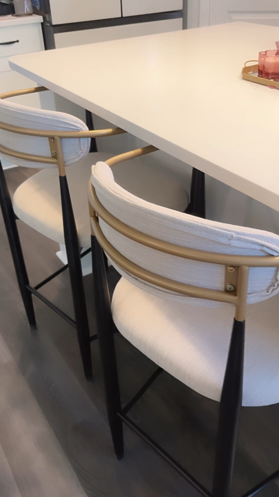 These are the perfect bar chairs!! #affordablemodernhomefinds #homefinds #barchairs #barstools #modernhomeinspo #modernhome #homeinspo #kitcheninspo #wayfairfinds

#LTKHome