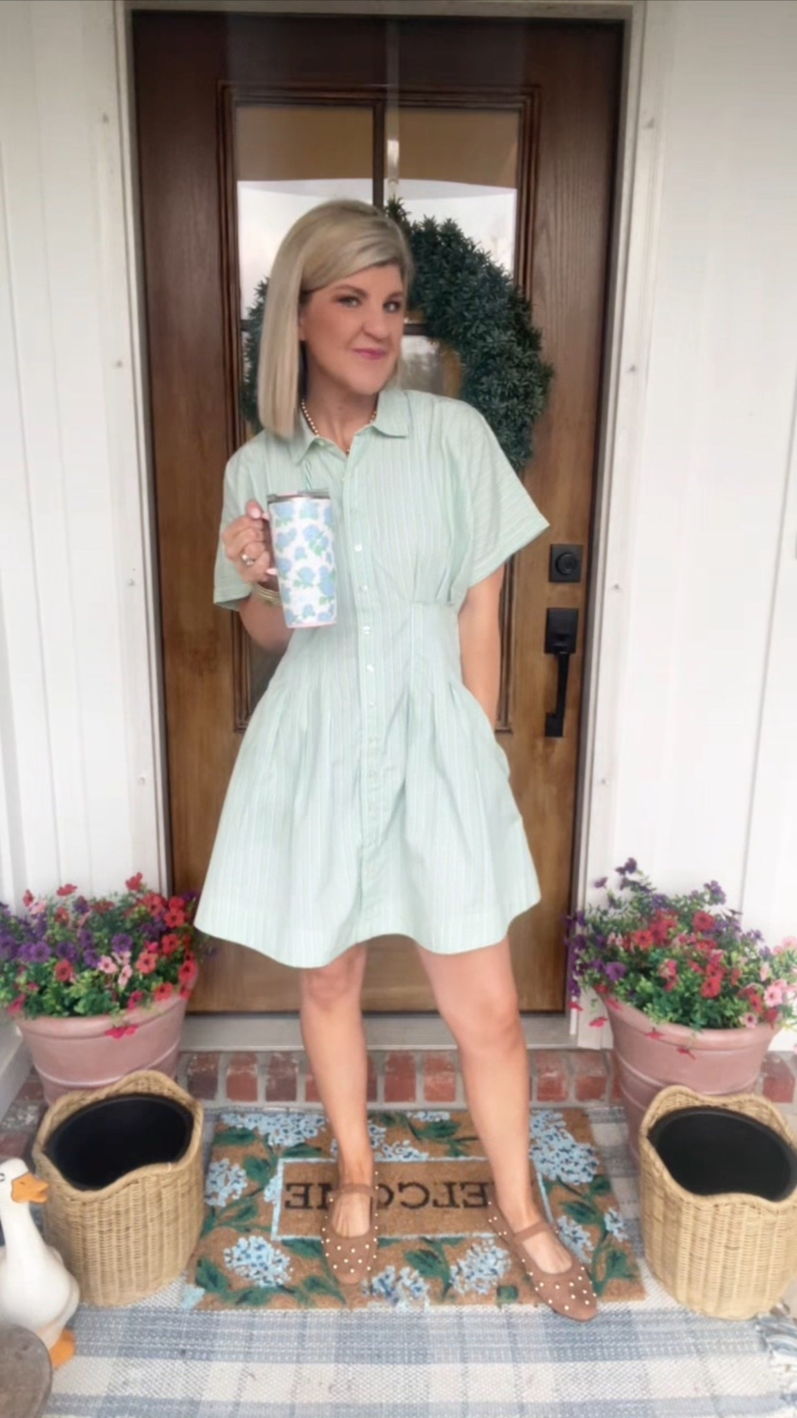 Walmart out here doing great things!! This dress is so good and perfect for spring! 