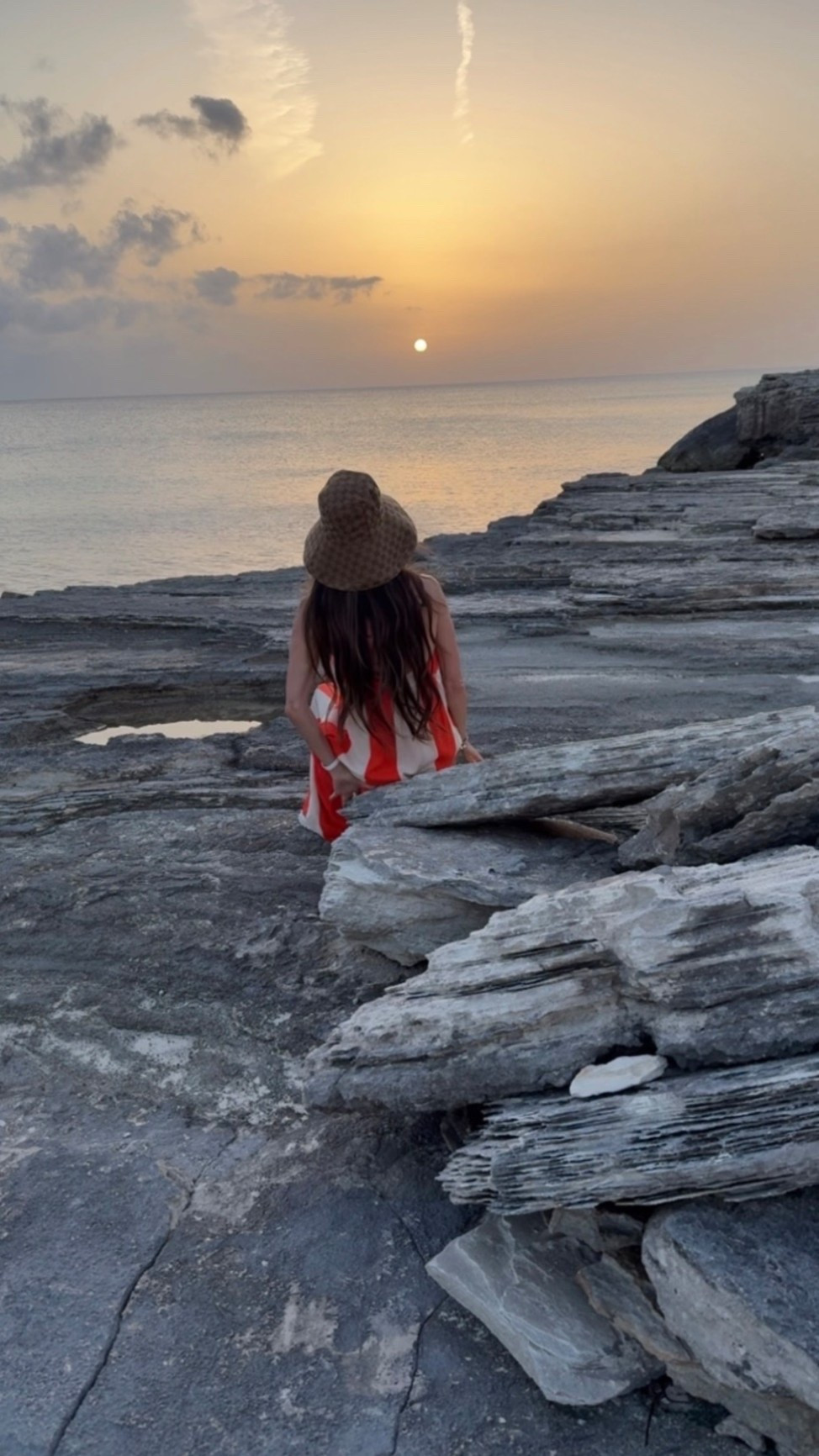 Proof that sometimes the best happy hour reservation is a sunset. 🌅🍸

No crowds.
No dress code.
Just me, the ocean, and a view that never disappoints.

#SunsetChaser #BeachGirlEra #NicoleColeeStyle #FloridaLiving #GoldenHourMagic

#LTKdayinmylife #LTKgrwm #LTKootd