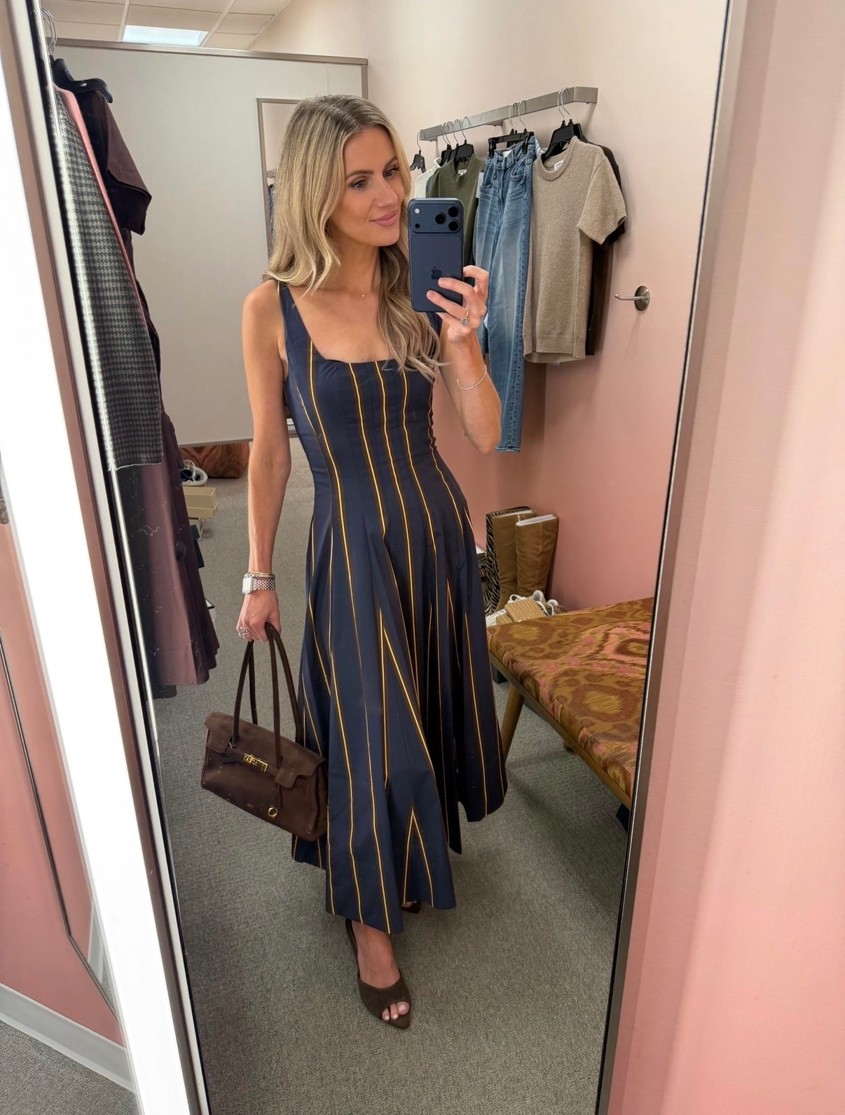 Another Nordstrom Anniversary Sale find that was too good to leave behind. This dress has such a flattering silhouette and feels like one of those pieces you’ll wear season after season.

#LTKSaleAlert #LTKdayinmylife #LTKootd
