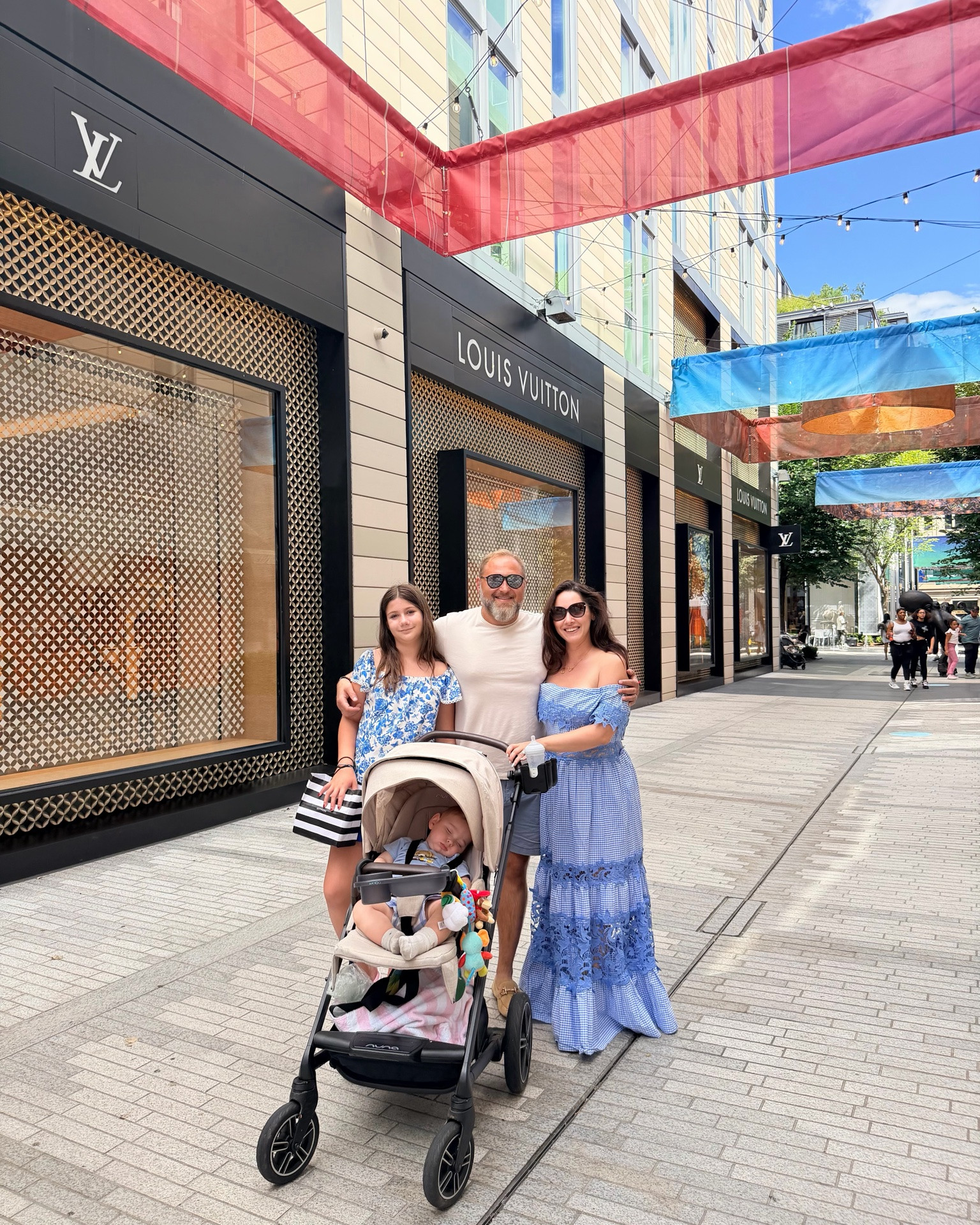 A little impromptu shopping day in DC 💙✨ Mostly window shopping, a little browsing, a sweet treat or two, and plenty of family time in between. No major shopping bags required when the day itself is this cute. Sometimes the best outings are the ones with no real plan, just pretty stores, good coffee, something sweet, and my favorite people. 🛍️☕️🍨💕

#LTKdayinmylife