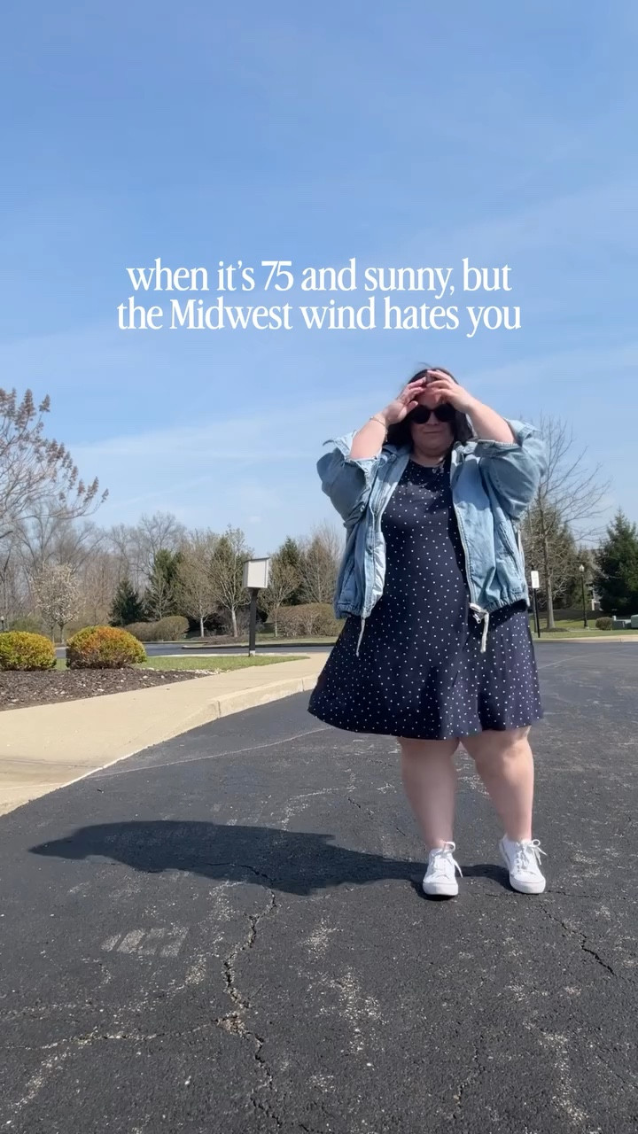 I just wanted to show you my new outfit & haircut, but the Midwest wind didn’t agree 🤣 comment yes for the 🔗 to your DMs! 

Old navy plus size, plus size spring dresses