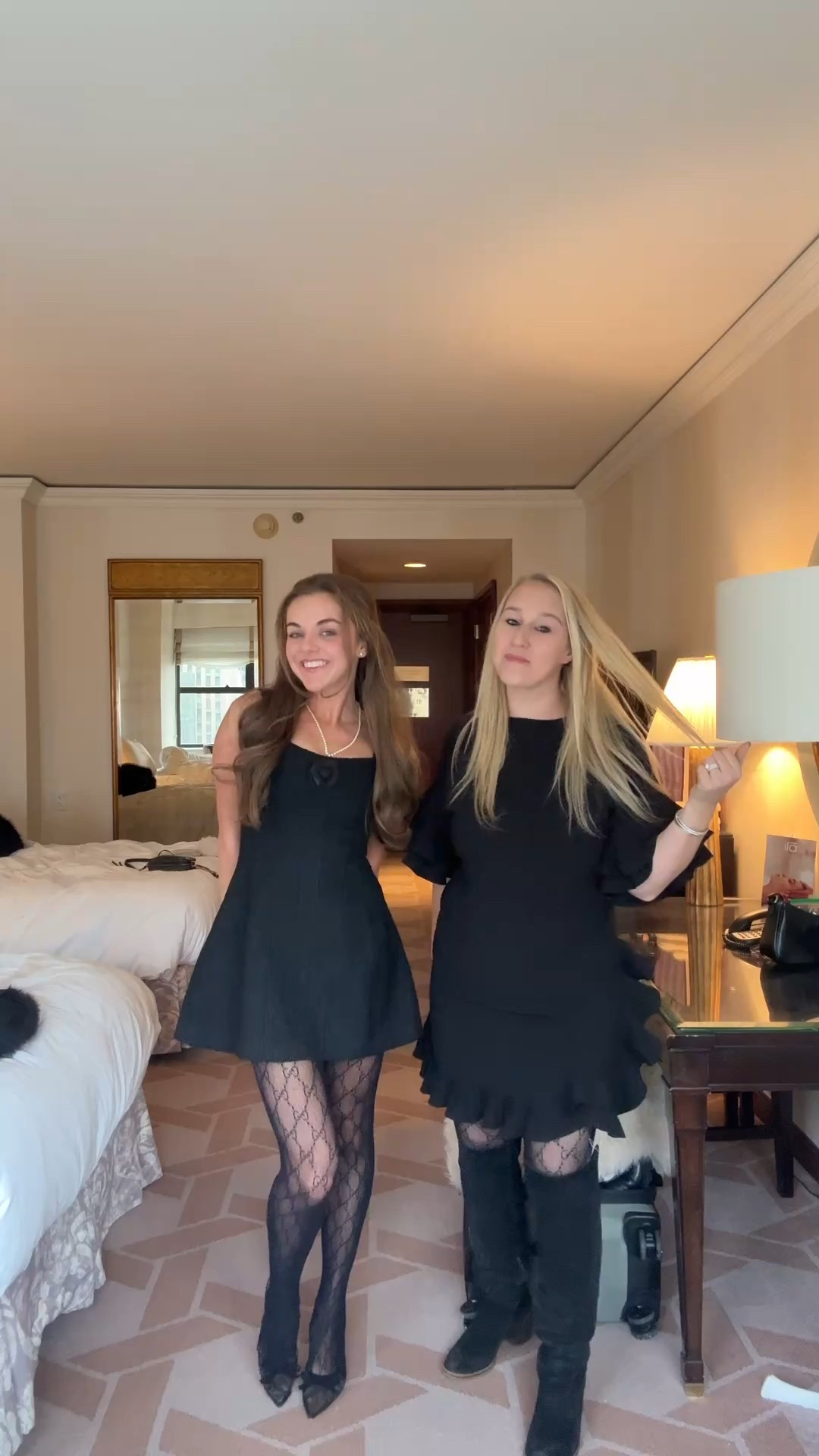 Breakfast and Tiffany’s outfit 

#LTKootd