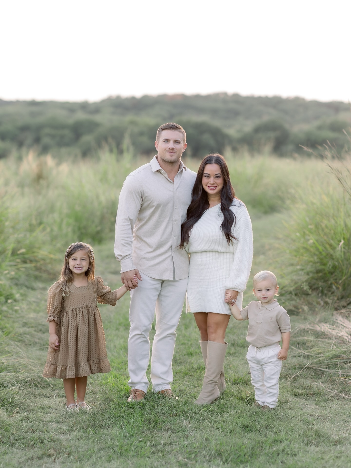 Thanking the Lord every single day for our family and these precious babies 🤍  
• Family photos outfit •

#LTKKids #LTKFamily #LTKSeasonal