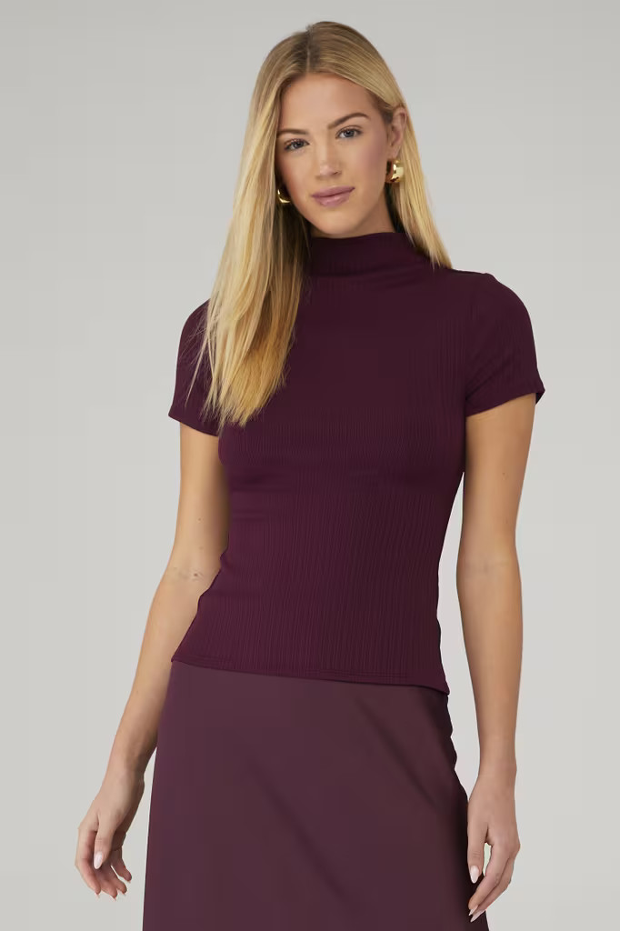 LOLA RIBBED SHORT SLEEVE TOP | FashionPass