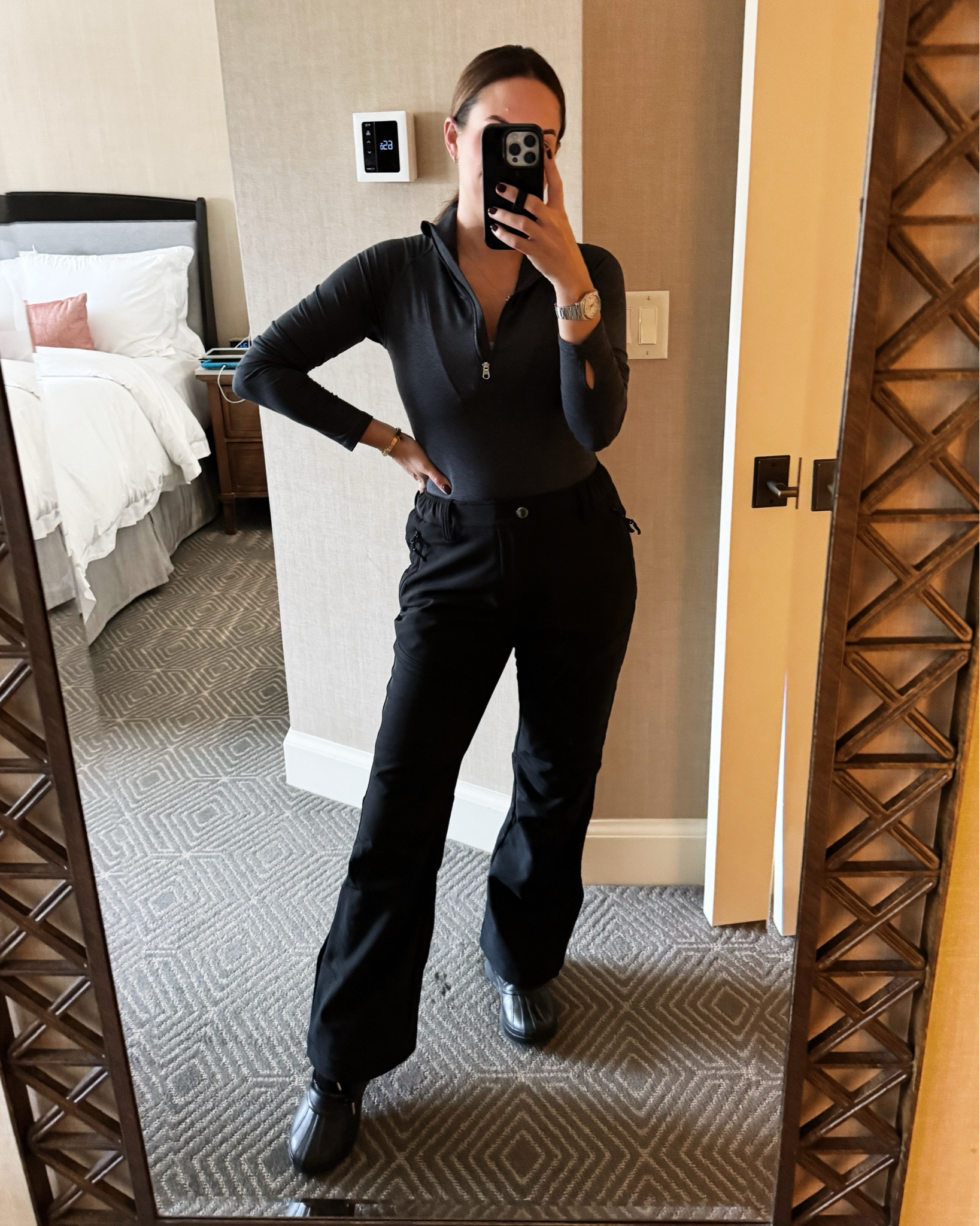 These snow pants are comfy, have stretch and are under $50! I’m also loving this base layer top- perfect under a jacket or sweater! 

#LTKOver40 #LTKSeasonal #LTKStyleTip