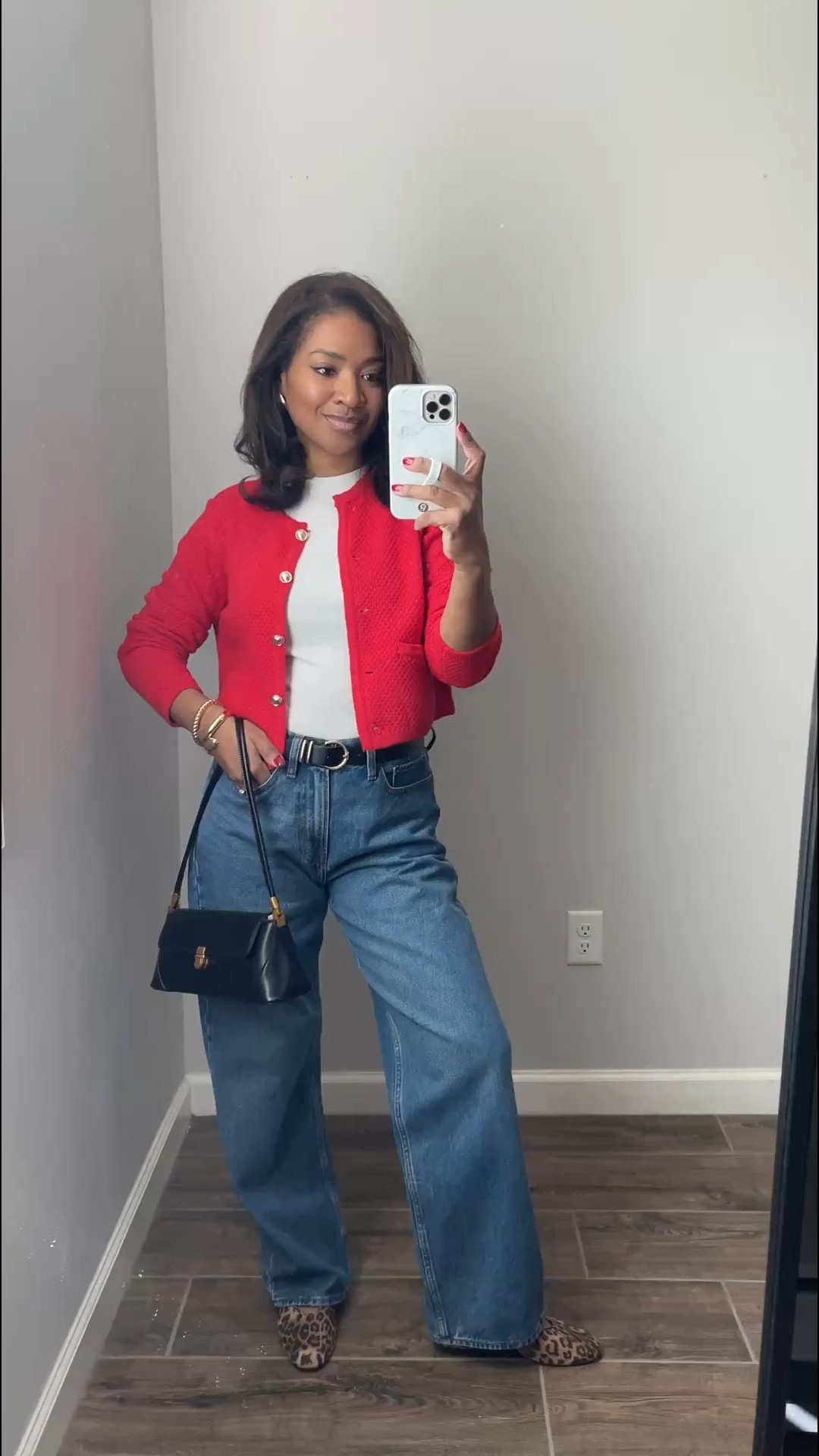 Today’s OOTD. Wearing a small in the cardigan. Jeans are a size 27 regular 

⬇ https://liketk.it/5688t #ltkfindsunder100 #ltkstyletip #ltkfindsunder50

#LTKFindsUnder100 #LTKFindsUnder50 #LTKStyleTip