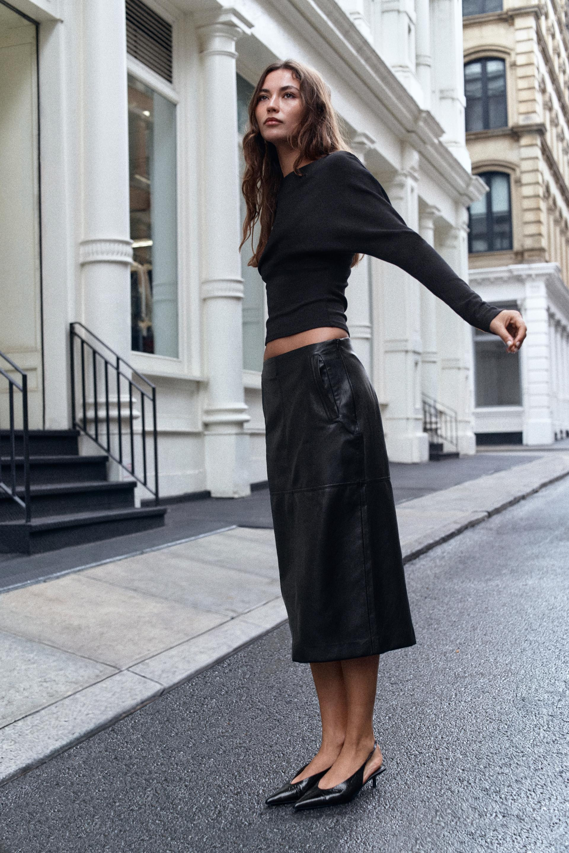 FITTED LONG SLEEVE T-SHIRT | Zara US