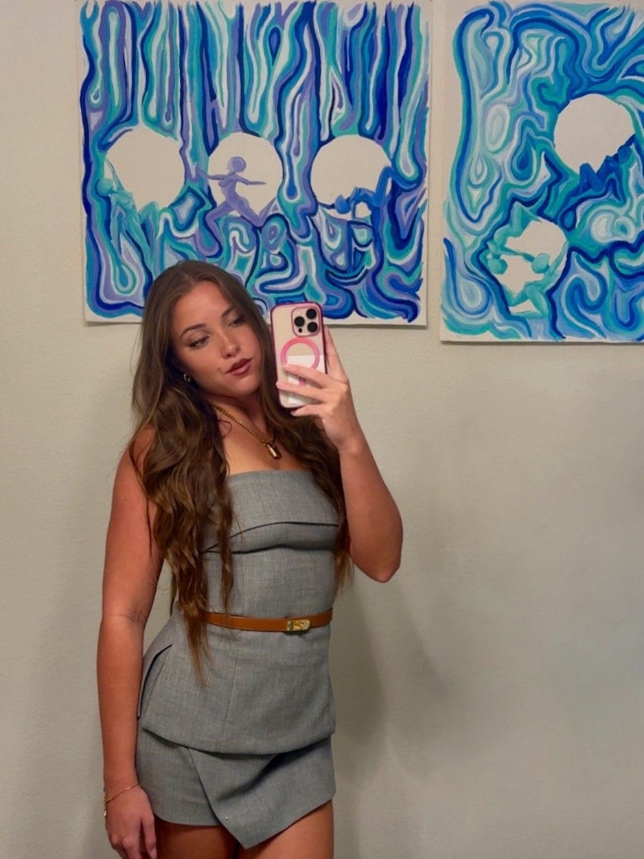 Friendsgiving attire

#LTKSeasonal #LTKStyleTip