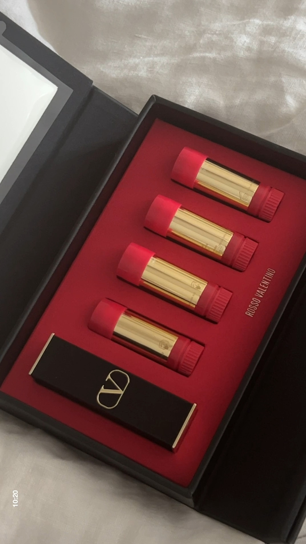 Unboxing the Valentino Luxury Lipstick Set 

#LTKbeauty #LTKwedding #LTKFind