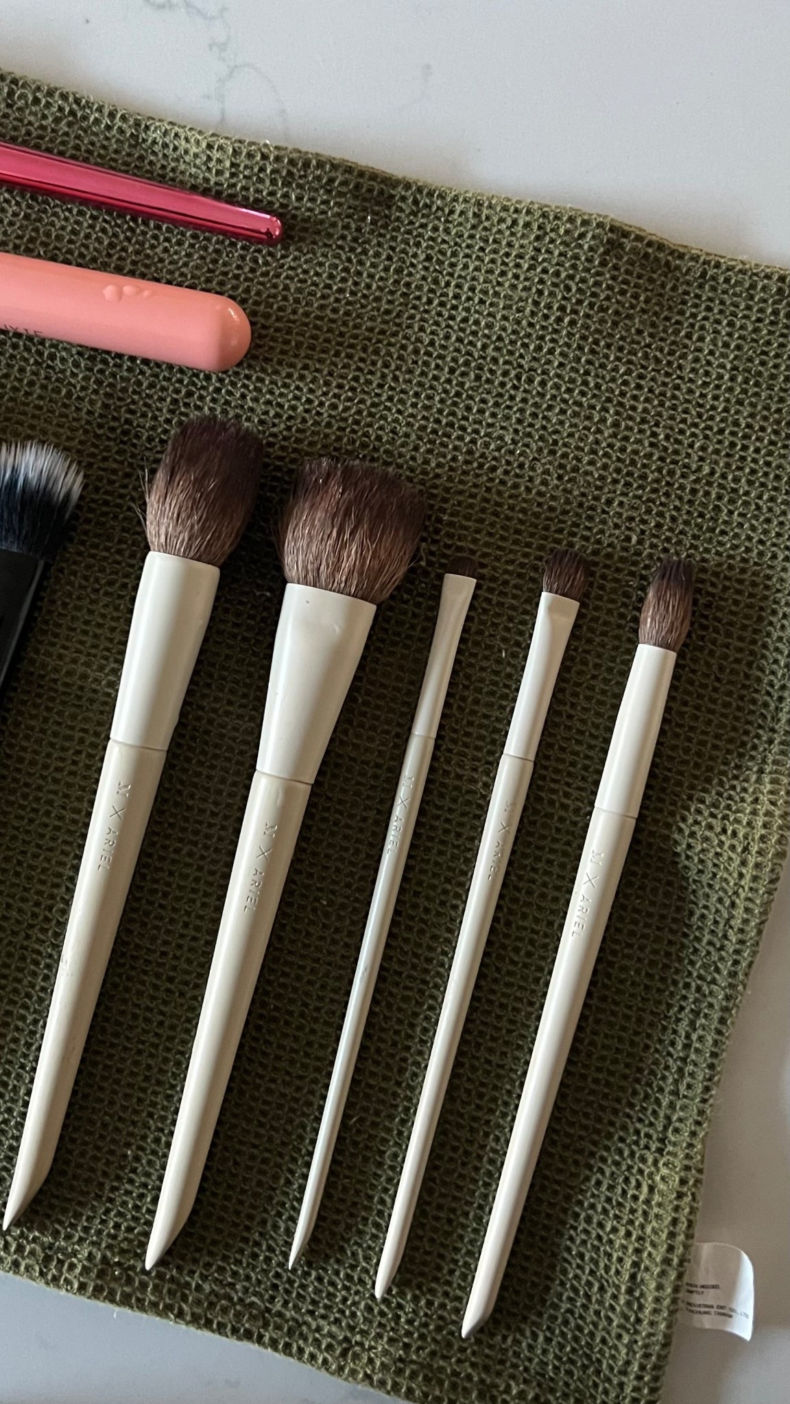 makeup brush cleaning time 🫧 my favorite makeup brushes!! they are so good & I love the aesthetic shade of them too

#LTKHoliday #LTKBeauty #LTKGiftGuide
