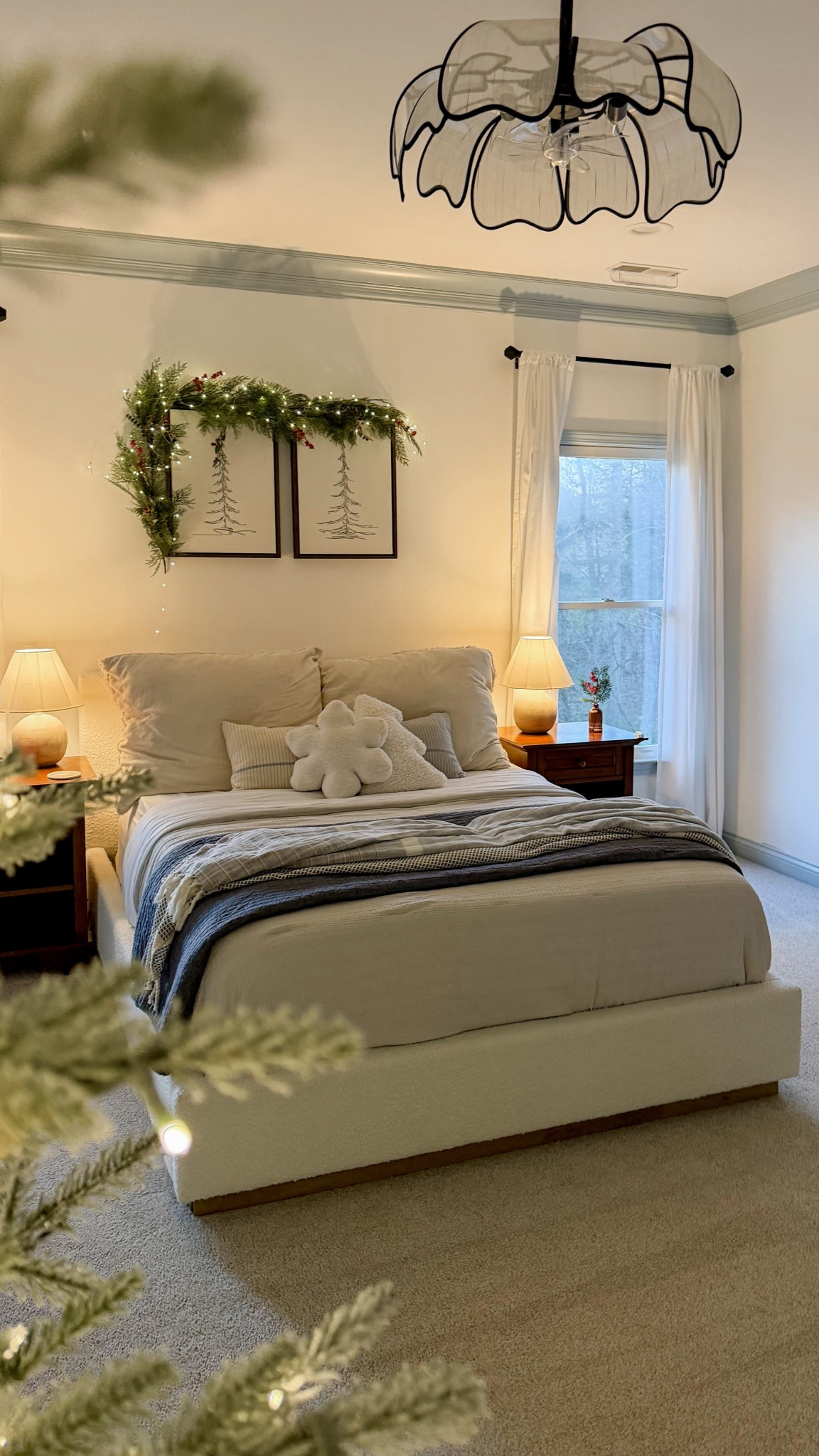 Bedroom decor & links! This bed is AWESOME!!!!

We left the box spring off so it’s lower to the floor and idk if it’s cause I’m getting old or what… but I love how low it is to the floor 😂🙌

#LTKHome #LTKHoliday