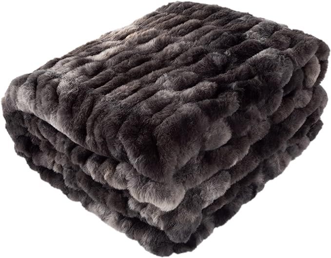 Lavish Home Oversized Ruched Faux Fur Blanket, 60x80-Inch Jacquard Faux Fur Queen-Size Throw for ... | Amazon (US)