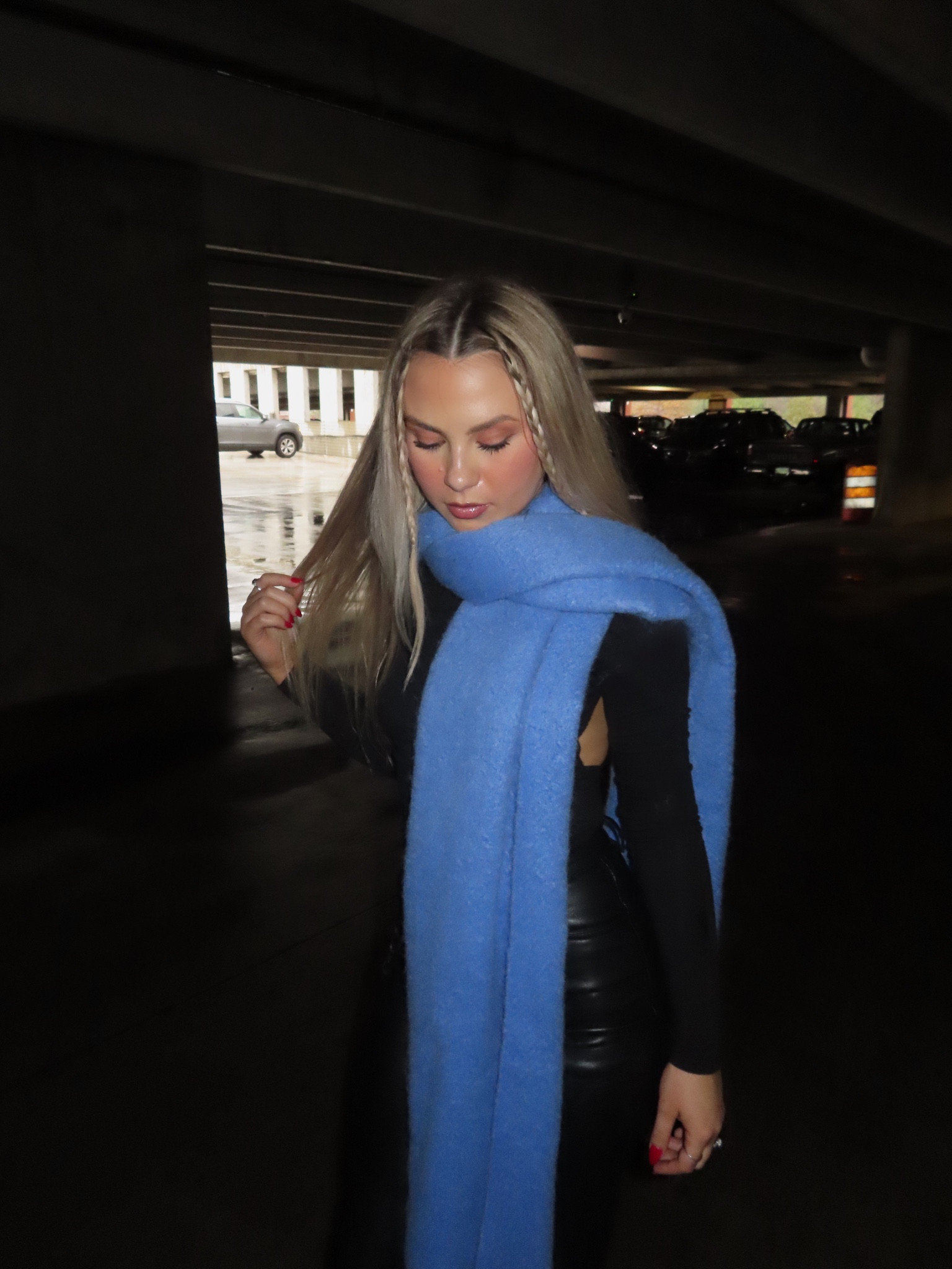 The perfect chunky scarf!
Fall fashion, winter fashion, casual outfit, street wear, oversized scarf, leather pants

#LTKfit #LTKxAF #LTKunder50