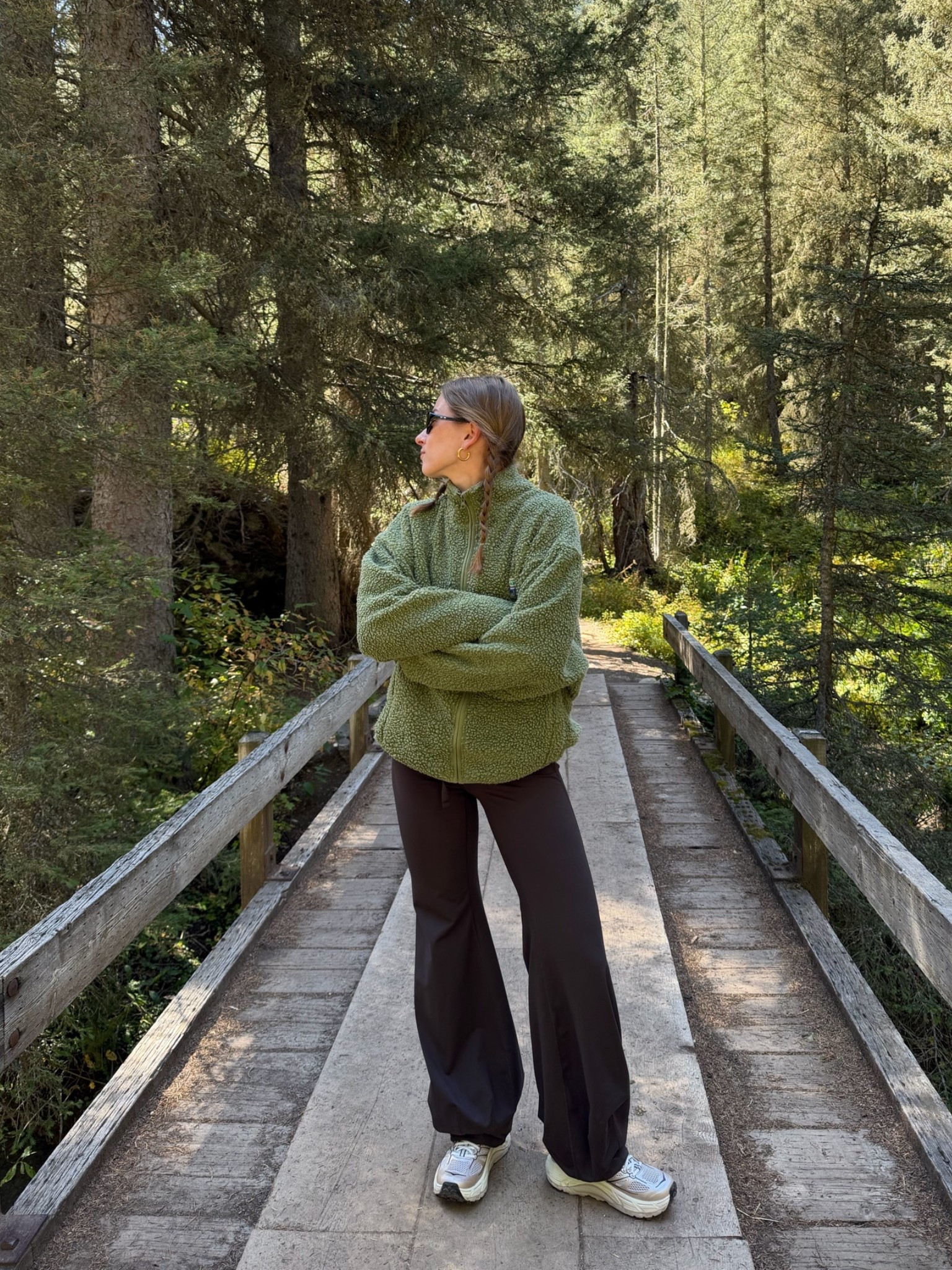 9/24/26 Jackson Hole Hiking Outfit 🏔️

My hiking outfit from one of our first days out west 🏔️🤎 Wearing Free People Movement activewear + my HOKA sneakers that have been incredible for this trip — super comfortable with great traction for the trails.

Layered my American Vintage sherpa jacket on top for the chilly morning + finished with Amazon sunglasses. Linking everything I can from the look here!

#LTKootd #LTKfitnessgoals #LTKActive