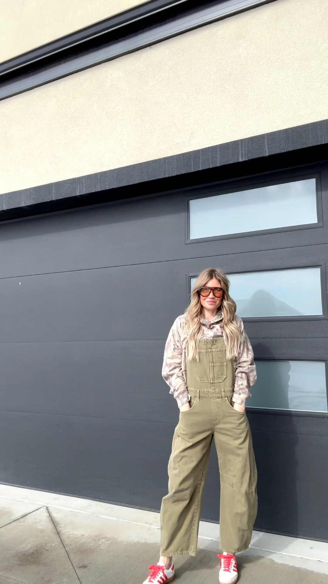 Overalls are a staple had them for years, they never get old, wearing size small, hoodie is from boathouse found a few months ago in the men’s section! Sunnies are a Amazon find 🕶️🎉

#LTKcanada #LTKjeans #LTKstyletip