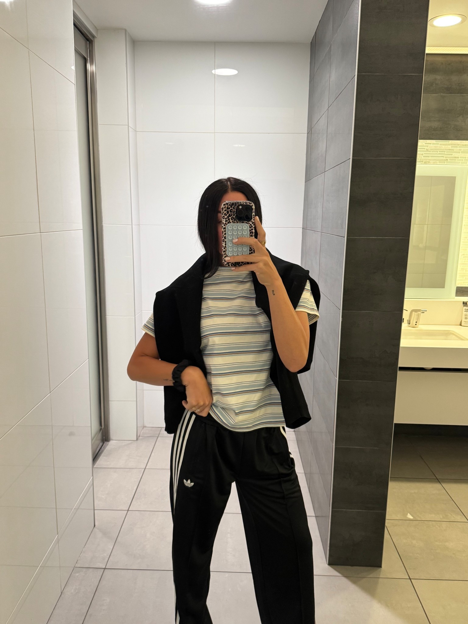 Airport cutie fit 