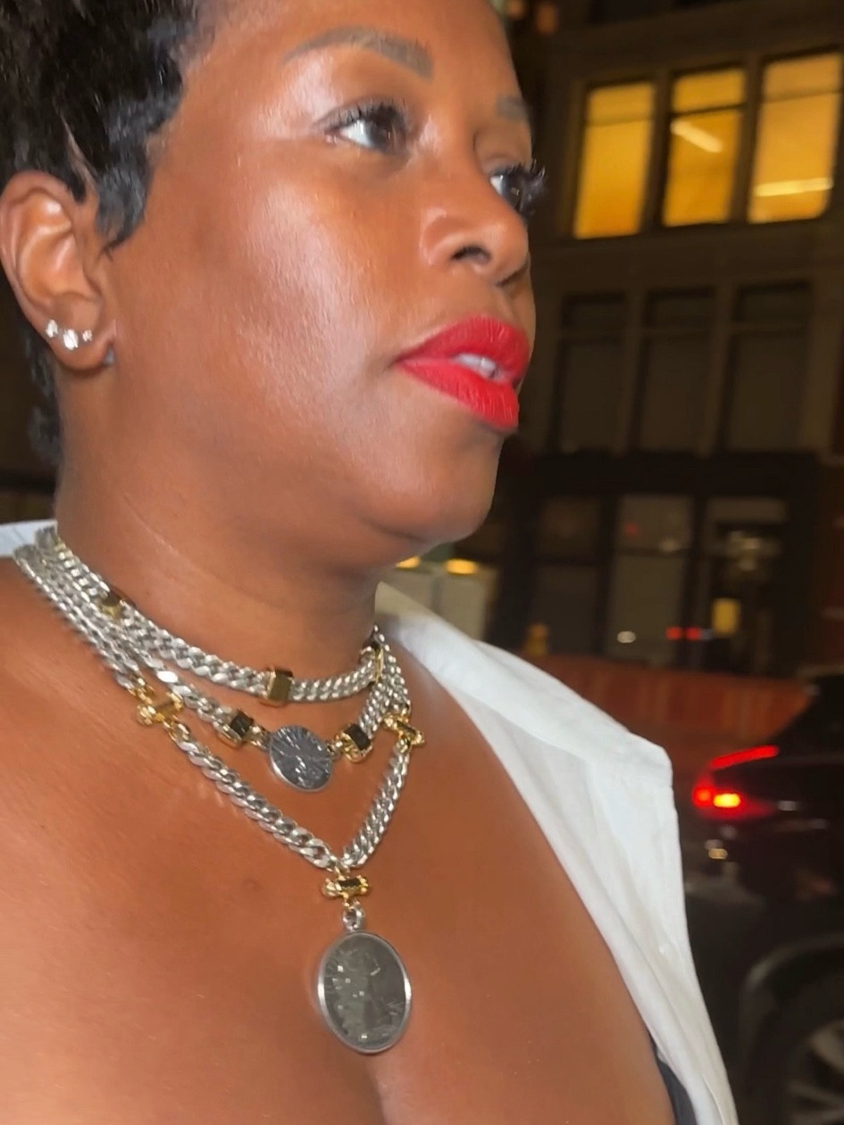 Make a STATEMENT in this gorgeous stackable necklace #LTKjewelry

#LTKOver40