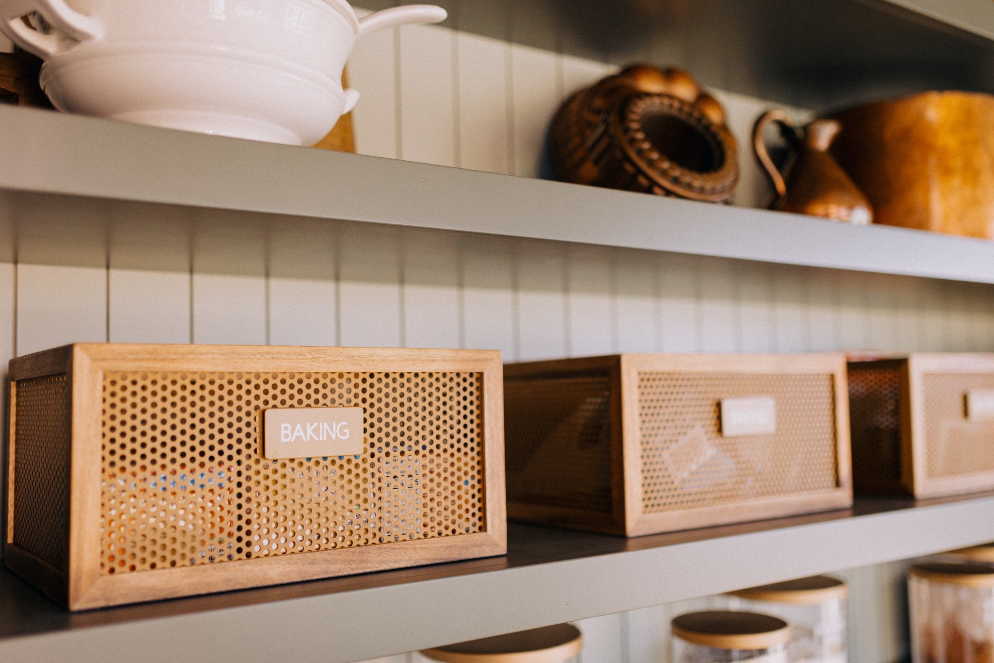 Favorite organizing hack for labels! They are magnetic name tags that double as bin clips and we are all OBSESSED

#LTKHome