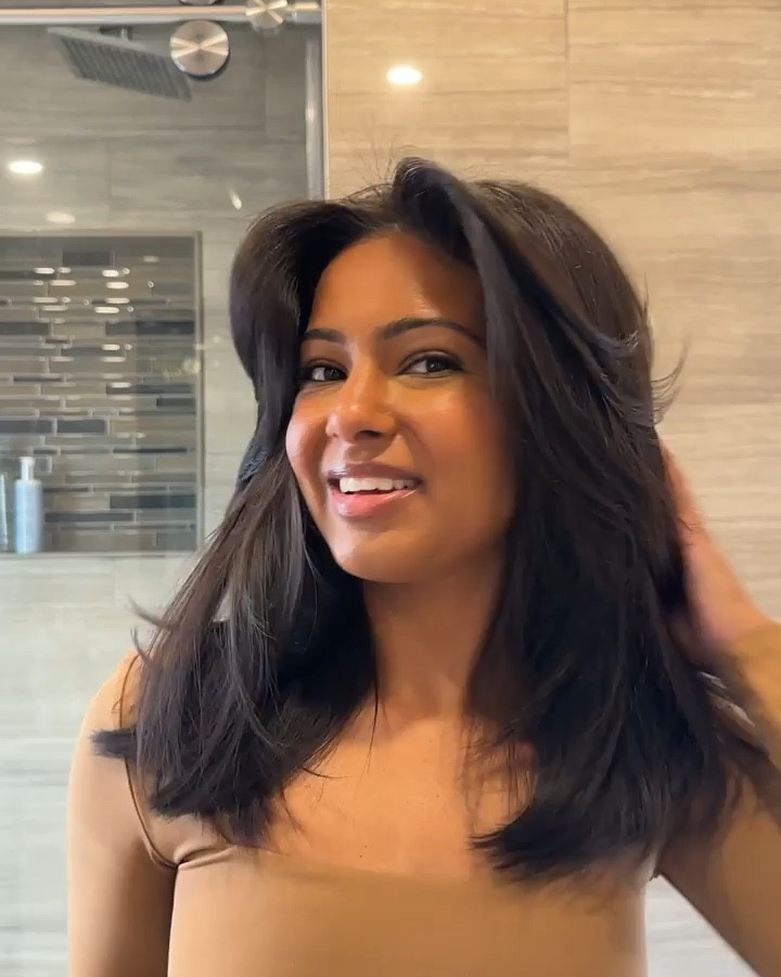 Glam curls, Hollywood glam, New Year’s Eve look, holiday hair, elegant hairstyle, hair inspo, glam hairstyle, hairstyle tutorial

#LTKBeauty #LTKHoliday #LTKGiftGuide