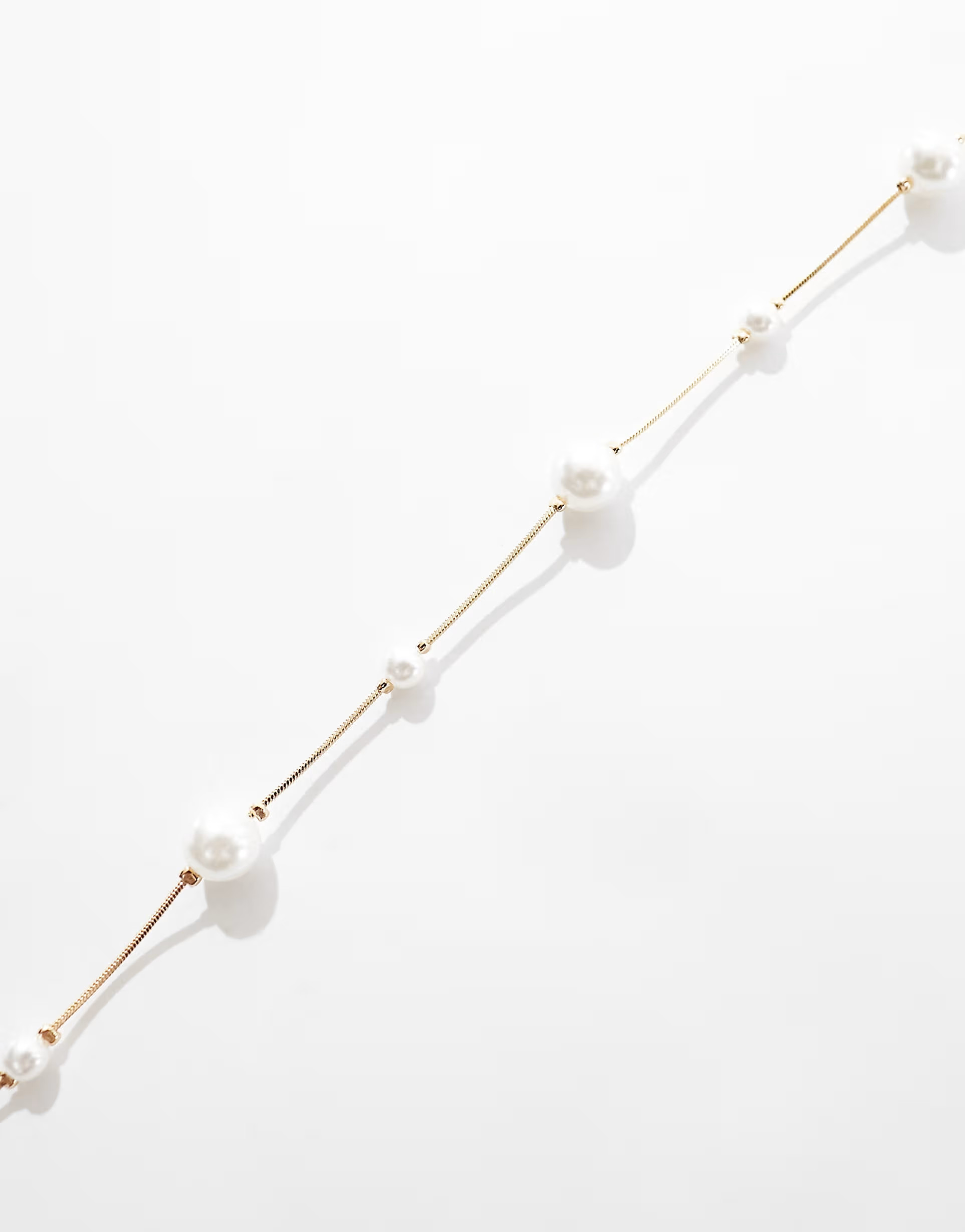 ASOS DESIGN short necklace with mixed sized faux pearl in gold tone | ASOS | ASOS (Global)