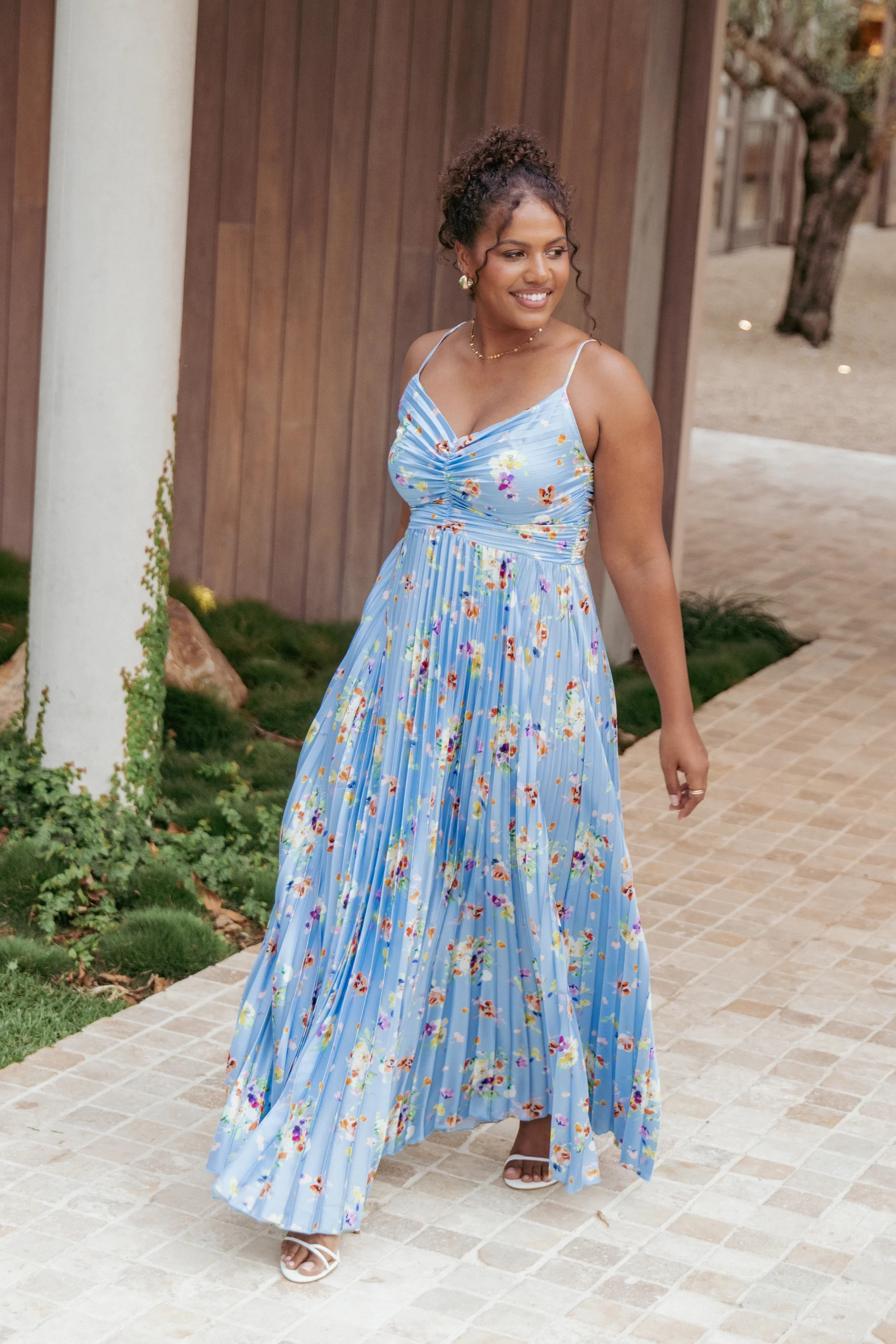Naira Pleated Maxi Dress - Cornflower Blue Floral | Petal & Pup (US)