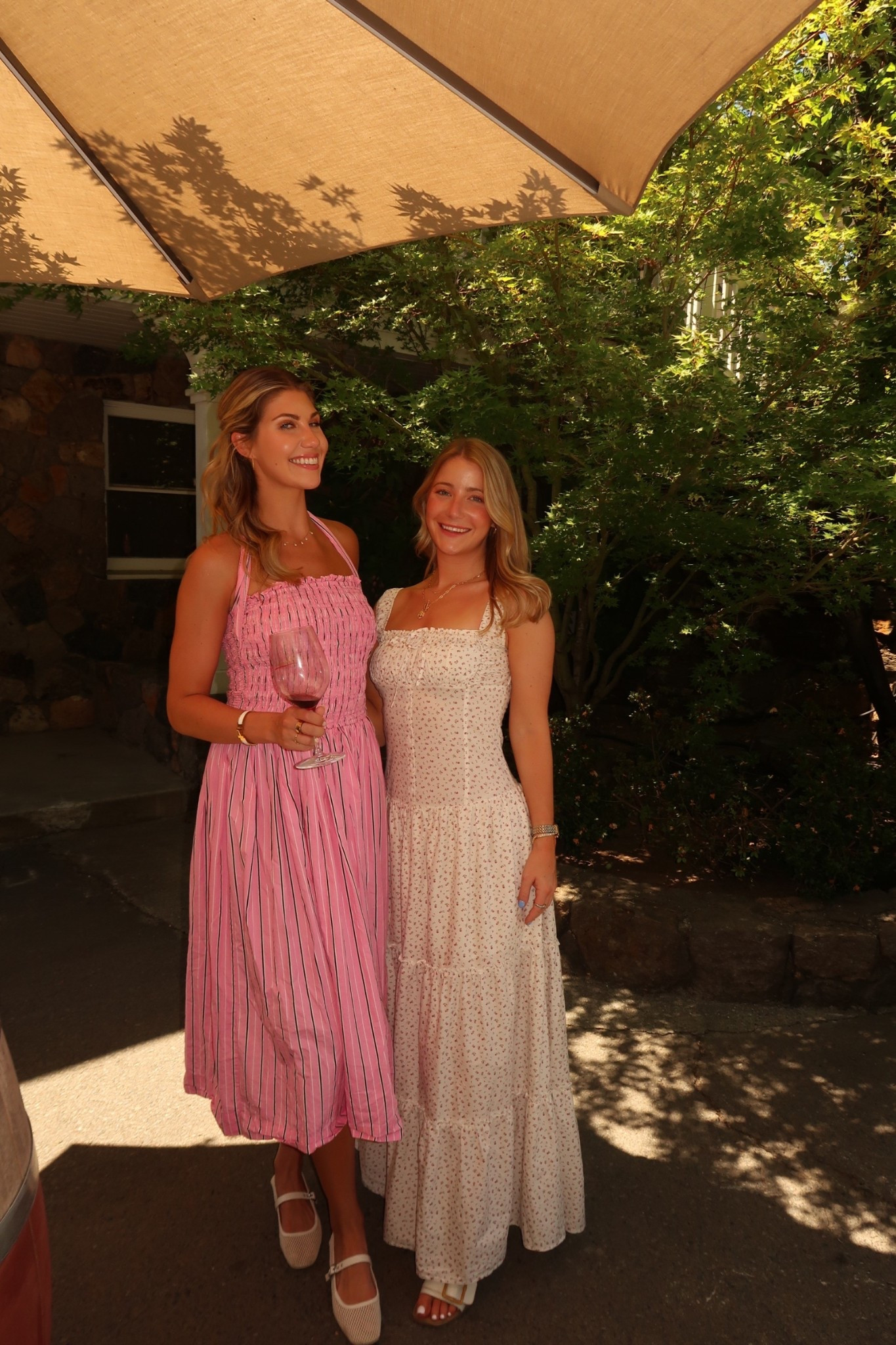 this dress can be worn multiple ways! 

ps - it’s also available on nuuly! 

sundress, wedding guest, summer

#LTKWedding #LTKTravel #LTKSeasonal
