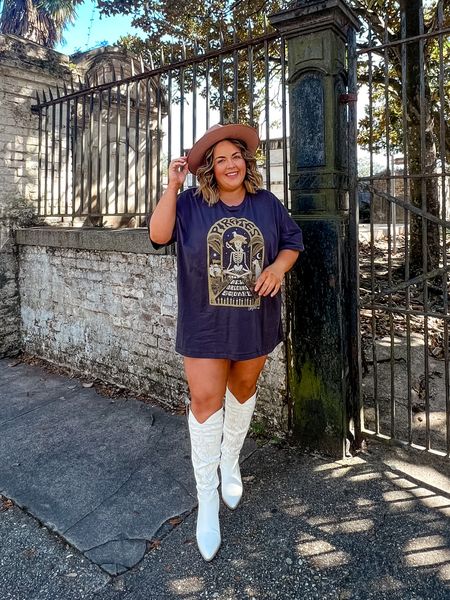 All I need are oversized tees and cowboy boots to be happy 😇


I’ve linked similar hats and cowboy boots on my storefront and my LTK! My tee is SUBTLEDUST! 



#LTKSeasonal #LTKunder100