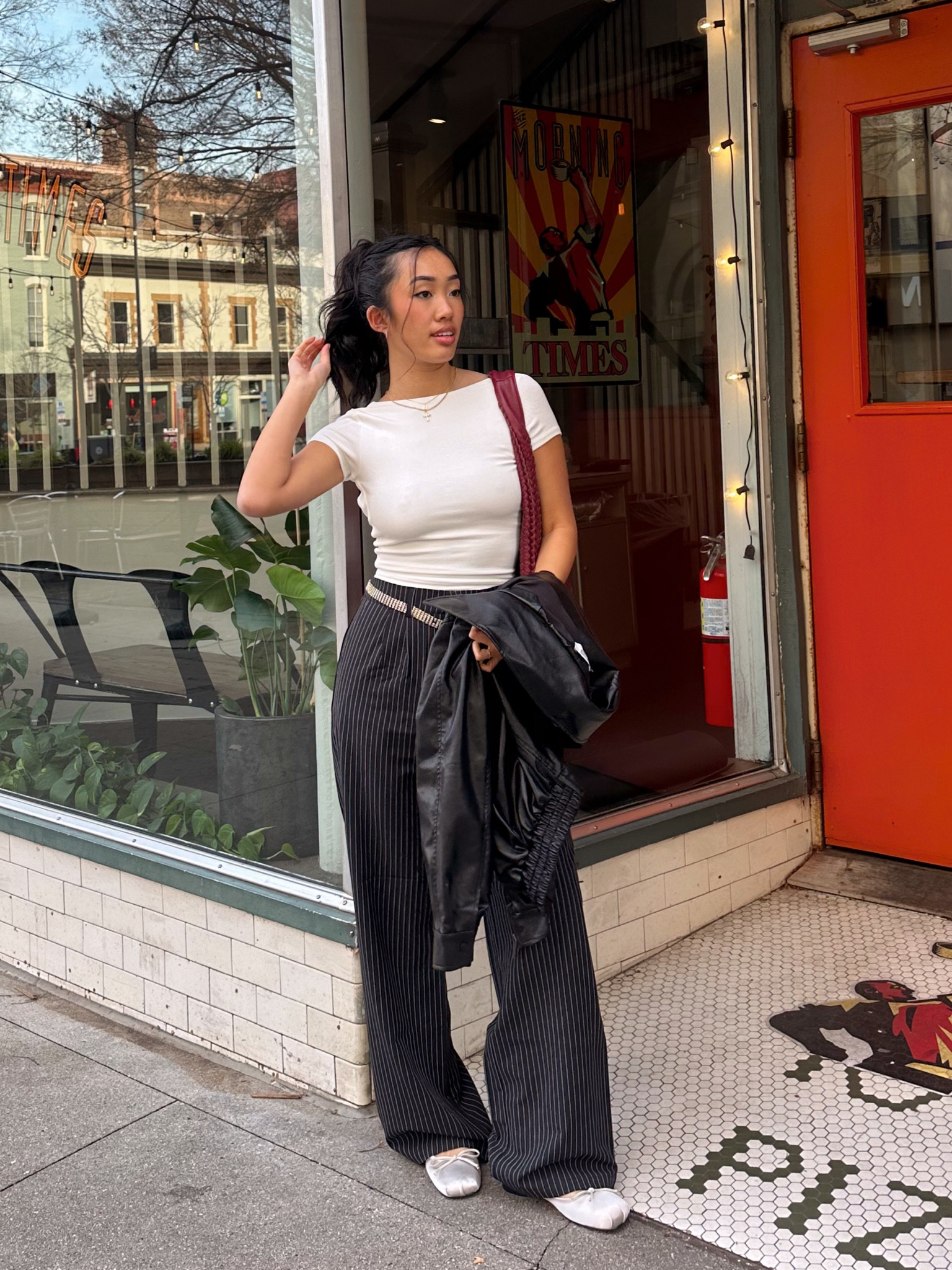 Cool girl outfit. Minimalist outfit. Outfit inspiration. Work outfit. #workoutfit 

#LTKworkwear #LTKsalealert #LTKstyletip