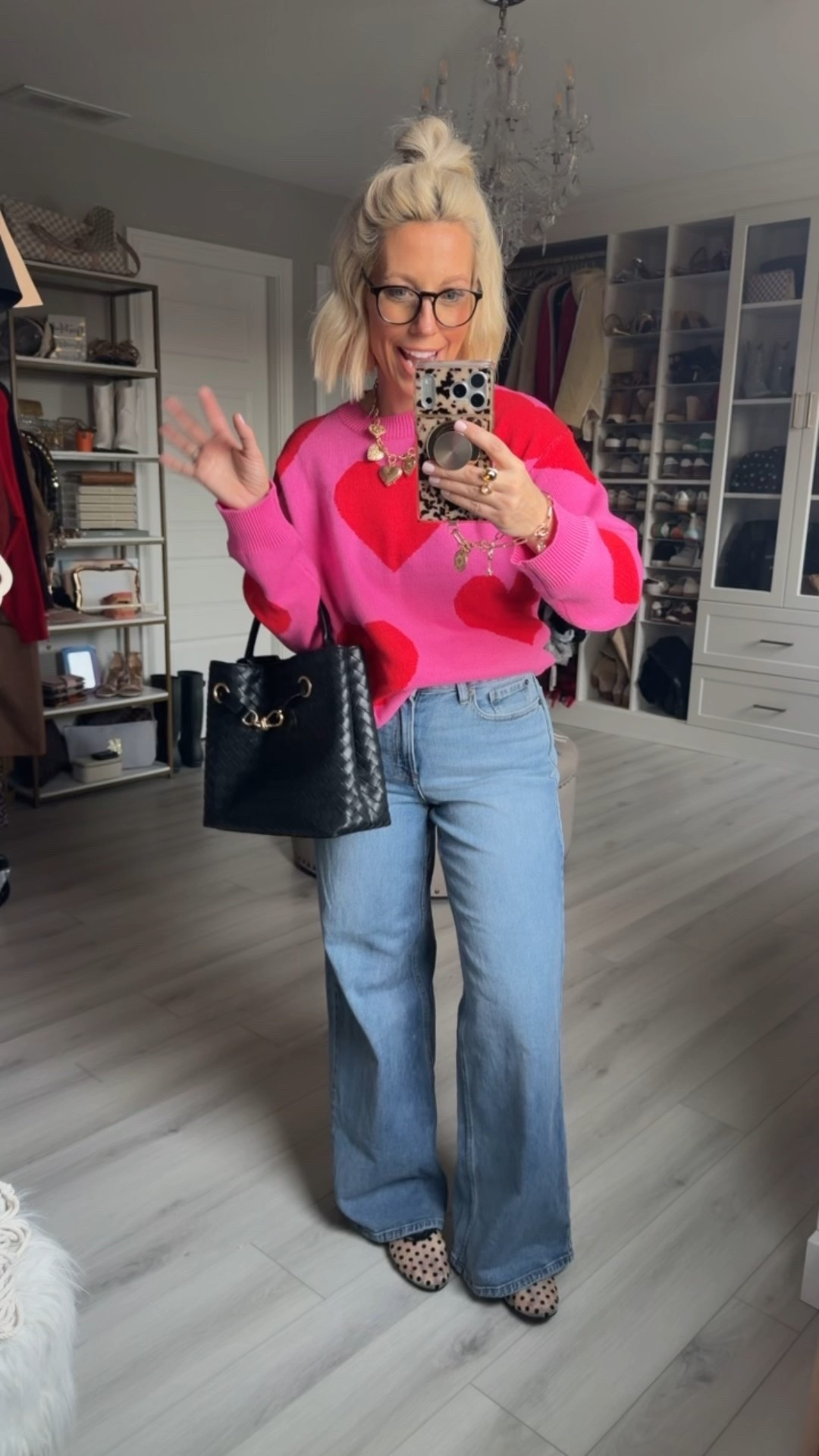 I love a good neutral but in the same breath I’m loving this red and pink color combo too!!!!
⬇️⬇️⬇️
Sweater medium 
Jeans size 6
Shoes TTS

#LTKFindsUnder50 #LTKSeasonal #LTKSaleAlert