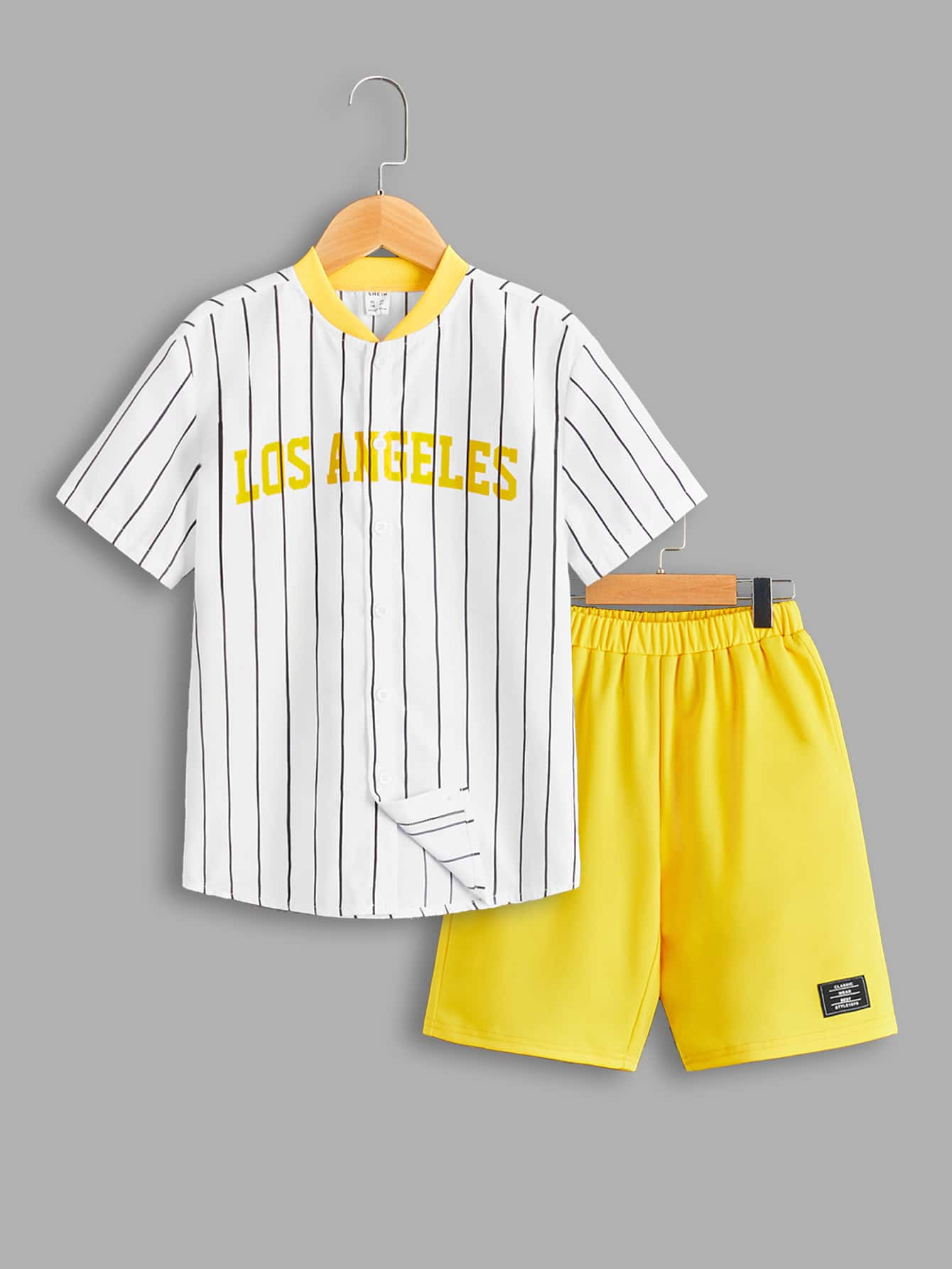 SHEIN Tween Boy Striped & Letter Graphic Shirt & Patched Detail Shorts | SHEIN