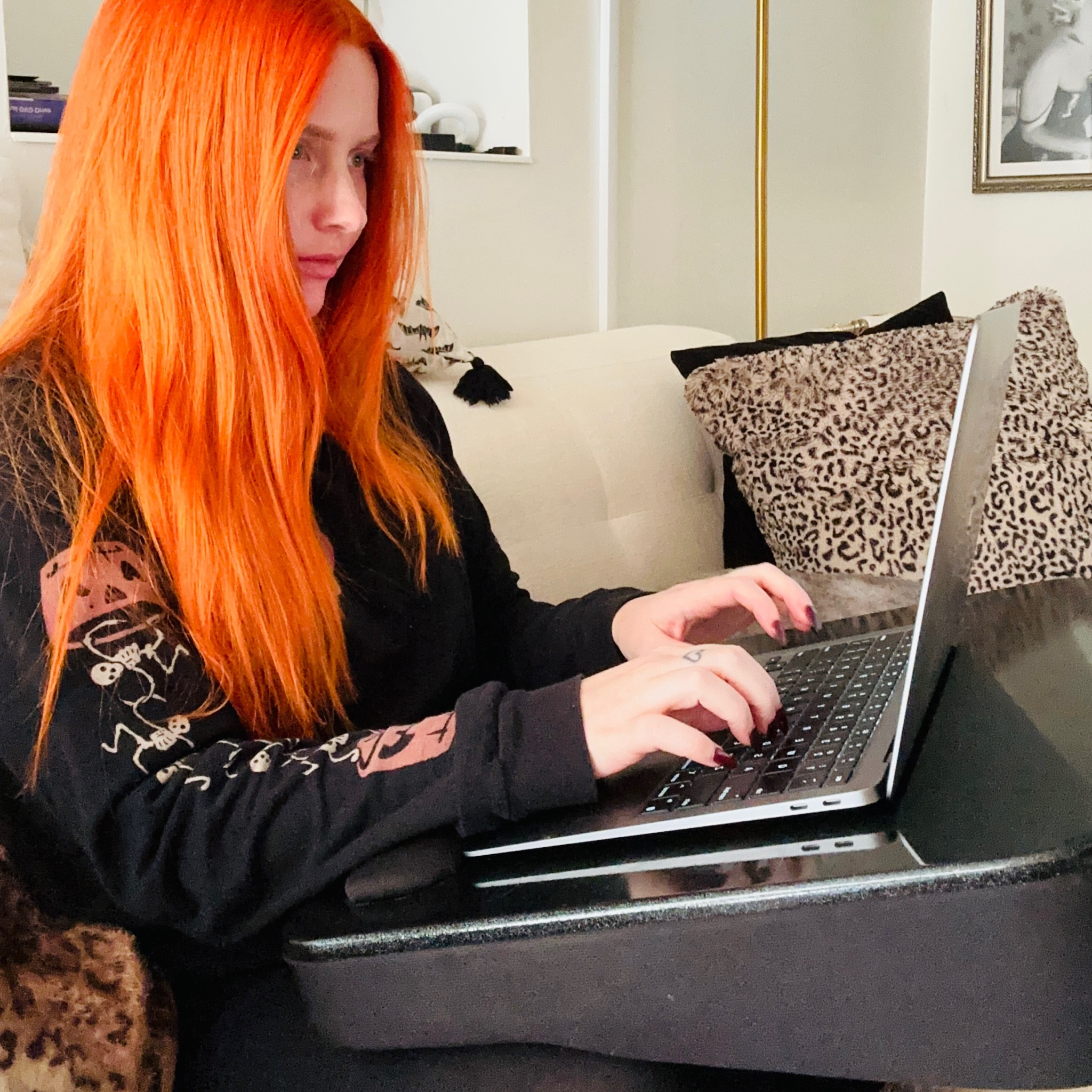 For my work from home girlies…  Sparkly Lap Desk by Sofia + Sam 


#LTKhome #LTKGiftGuide