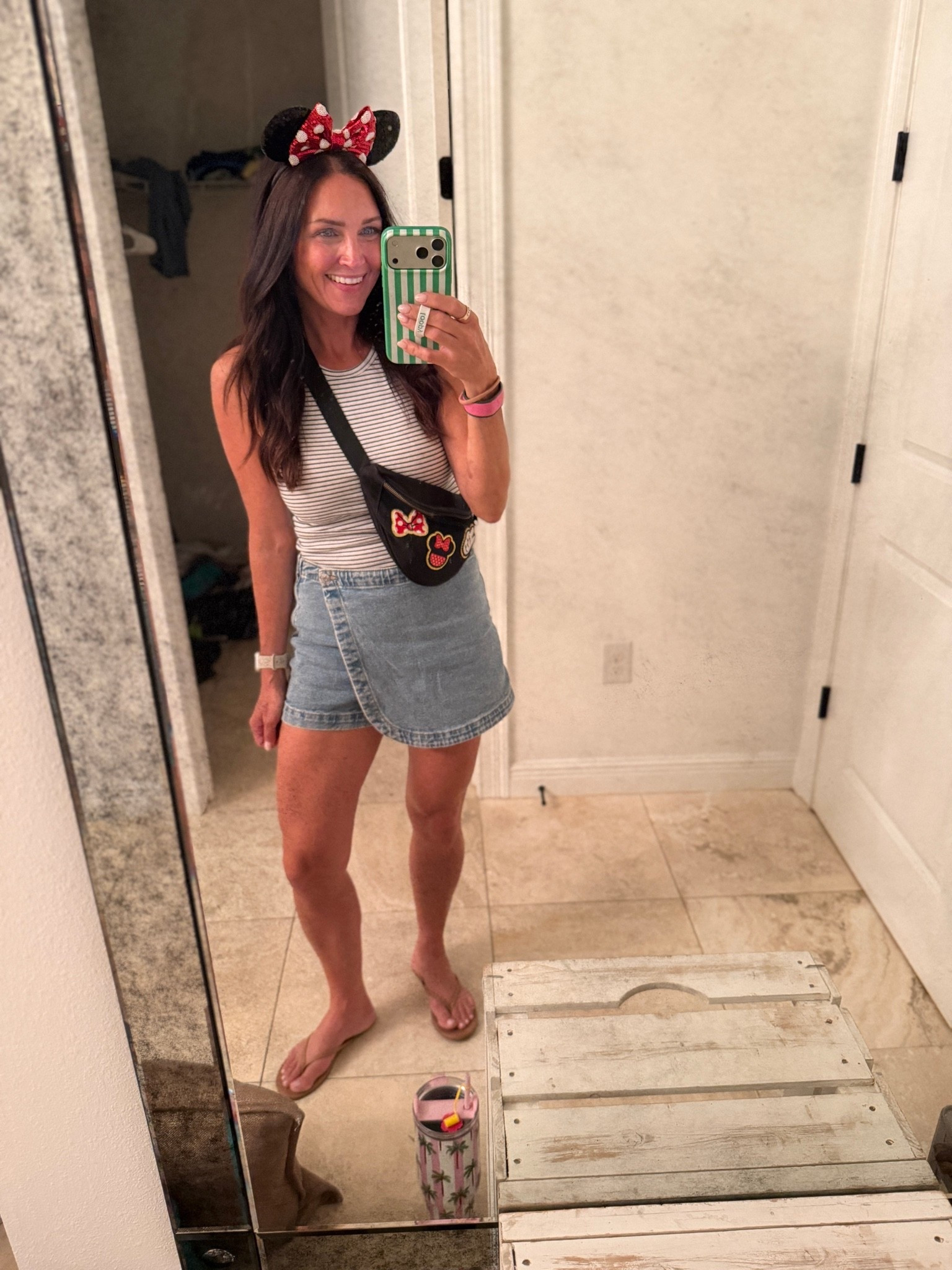 Casual outfit for dinner at Disney World! Love this basic tank that’s $5 and comes in so many colors!

#LTKPetite #LTKOver40 #LTKTravel