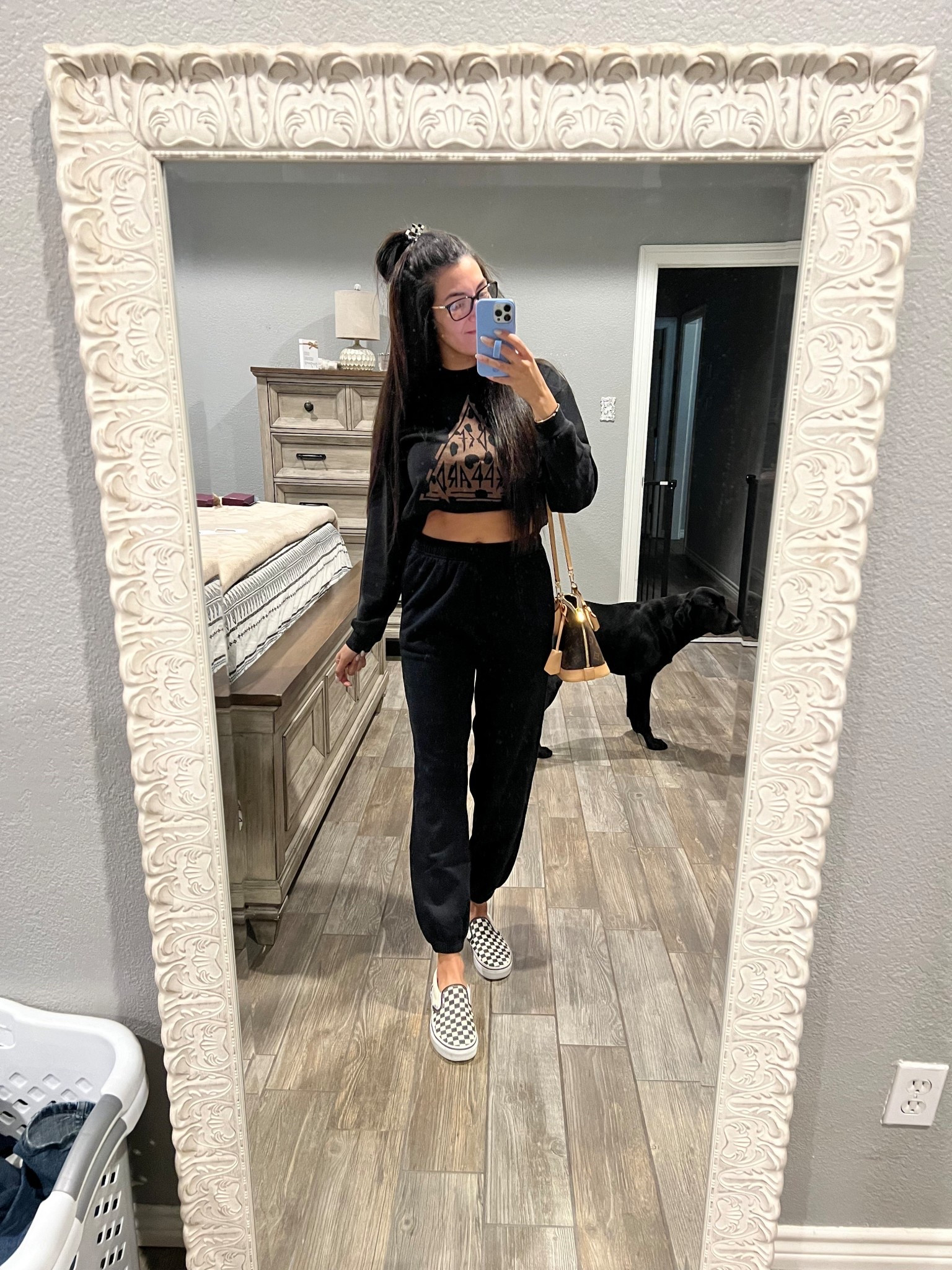 Comfy season activated. Living in joggers until further notice 💁🏻‍♀️

Y’all loved the Walmart joggers but these Amazon joggers may be my new favorite!! 🤩 Size small for reference. 

#LTKFindsUnder50 #LTKootd