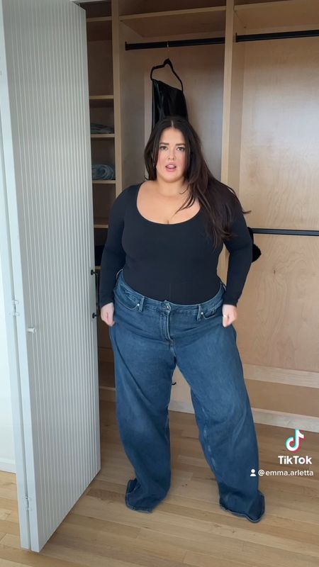 My fav updated pants for my plus size ladies 🖤
First jeans: sized up one to a 20 
Second jeans: sized up one to a 20 
Pants: true to size 

#LTKstyletip #LTKfit #LTKcurves