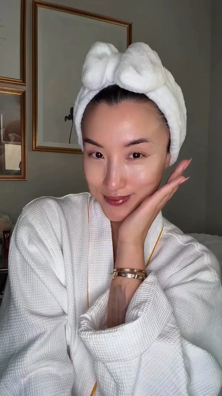 **Skincare Over 40 ✨🤍**

I’ve learned that taking care of my skin has become more than just a routine—it’s one of the ways I slow down and take a few moments for myself each day.

Here’s everything I used in today’s routine:

💧 Thayers Milky Toner
🌿 Kiehl’s Iris Extract Essence
✨ TIRTIR SOS Serum
🤍 DRMTLGY Needle-less® Growth Factor Serum
🫶 ALPYN Sculpt Peptide Firming & Lifting Serum (Face, Neck & Décolleté)
❄️ belif Aqua Bomb Calming & Soothing Frozen Gel Cream
👁 Vichy Liftactiv Eye Cream
💚 Abib Collagen Eye Patch (Jericho Rose Jelly)
💋 OSEA Dream Lip Mask

If you’d like links to any of these products, comment **”SELF CARE”** below and I’ll send everything straight to your DMs. 💌

#SkincareOver40 #HealthySkin #SelfCareRoutine #MatureSkinCare #BeautyOver40

#LTKselfcare #LTKOver40 #LTKBeauty