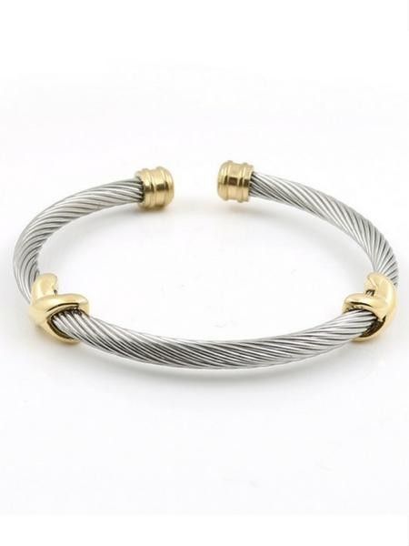 Charlotte Cuff | The Styled Collection