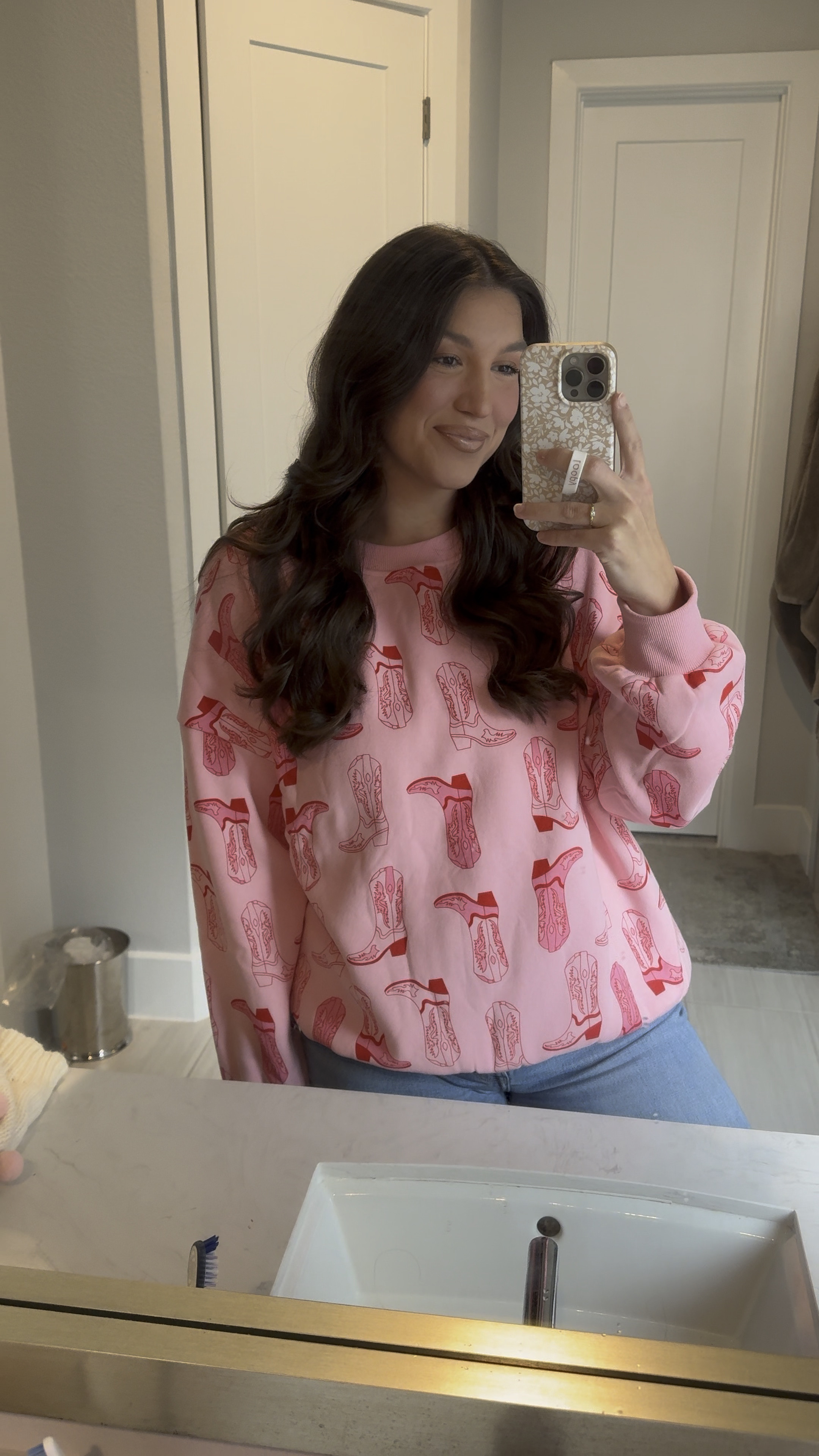 Obsessed with this cowgirl boot sweatshirt!🩷👢

Midsize style, sweatshirt, gift for teen girl, gift for daughter, graphic sweatshirt

#LTKMidsize #LTKPlusSize #LTKWatchNow