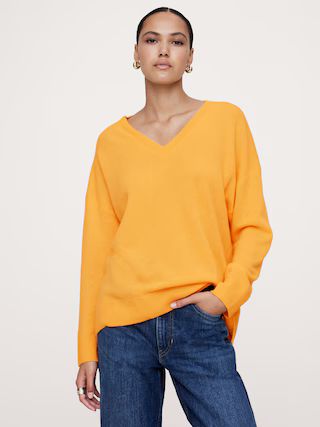 Caro Lightweight Cashmere V-Neck Sweater | Banana Republic (US)