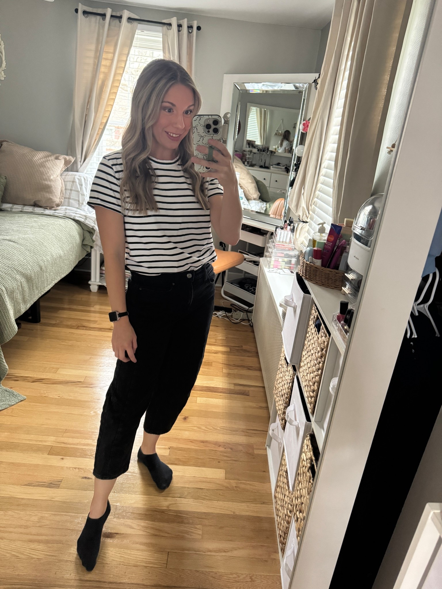 Happy Halloween!! Today’s OOTD! Basic black striped tee and my fave black barrel jeans from old navy 🎃
#oldnavystyle #ootd #momstyle 

#LTKHalloween #LTKSaleAlert #LTKStyleTip