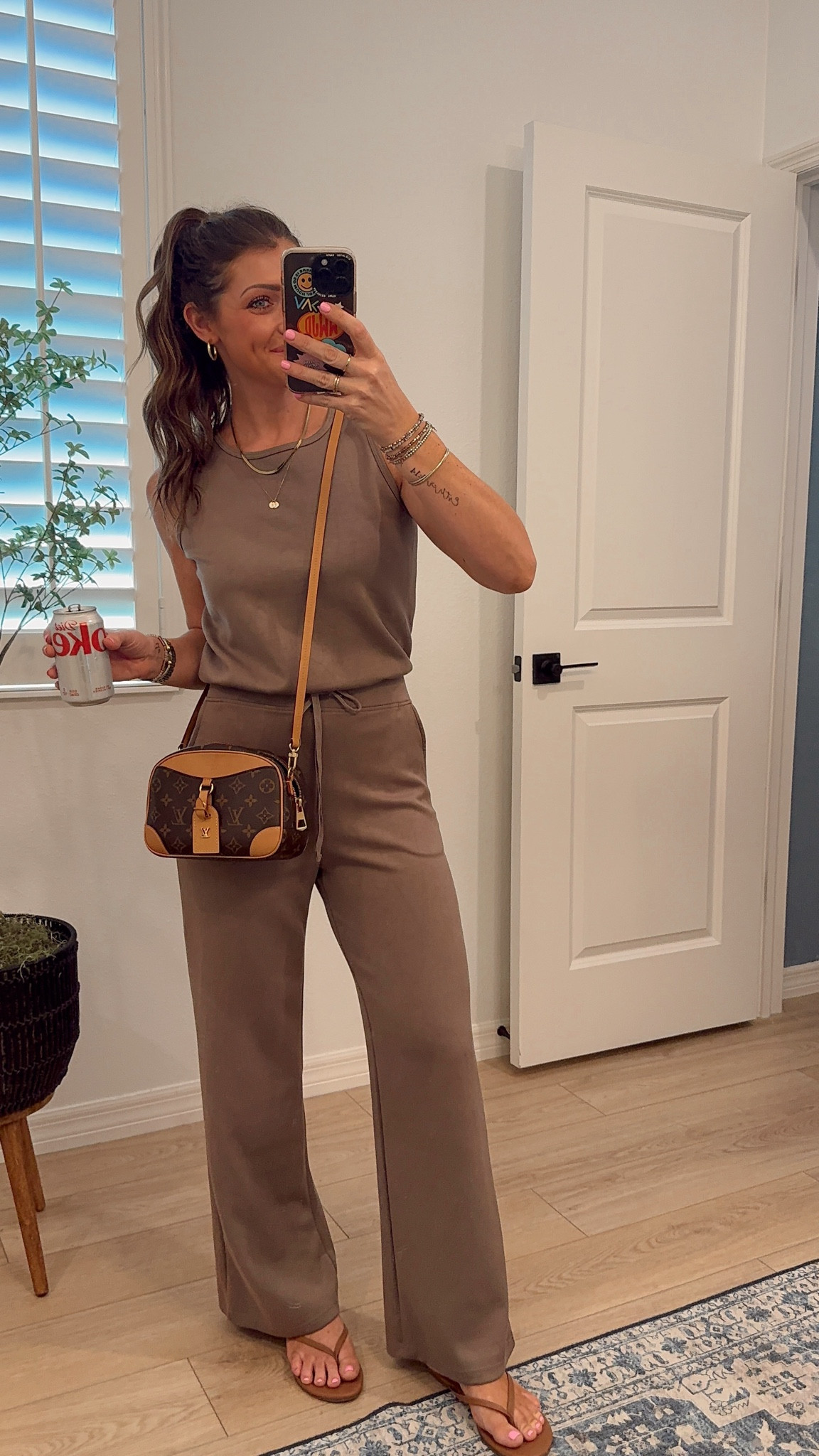 Today’s comfy mom ootd - size small. True to size. Most amazing material! Excellent quality! Have had for a long time.. washed & dried! Makes the perfect throw on & go look for busy days. And great for travel! 