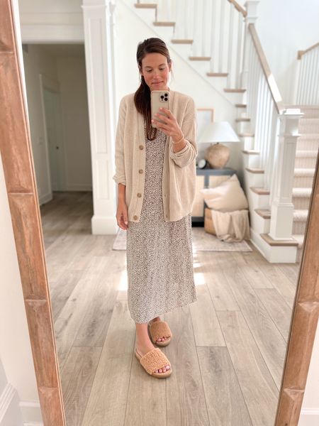 My favorite comfy, casual, and cute outfit for a Monday! Love this Jenni Kayne pieces for summer to fall! 

#jennikayne #slipdress #cashmerecardigan #furslippers #target

#LTKstyletip #LTKfit #LTKSeasonal
