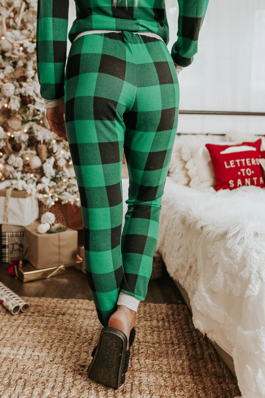 Women's Green Buffalo Plaid Christmas Pajama Set | Magnolia Boutique
