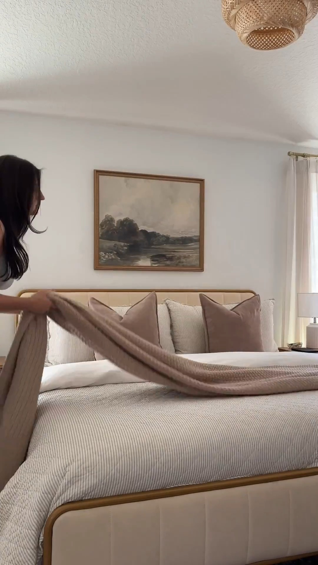 20 min morning tidying 🧺 

Kristine20 for 20% off the set! 

Affordable home decor, bedding, bedroom, spring home, rug, coffee table, living room, entryway, athleisure 

#LTKHome #LTKSeasonal #LTKWatchNow