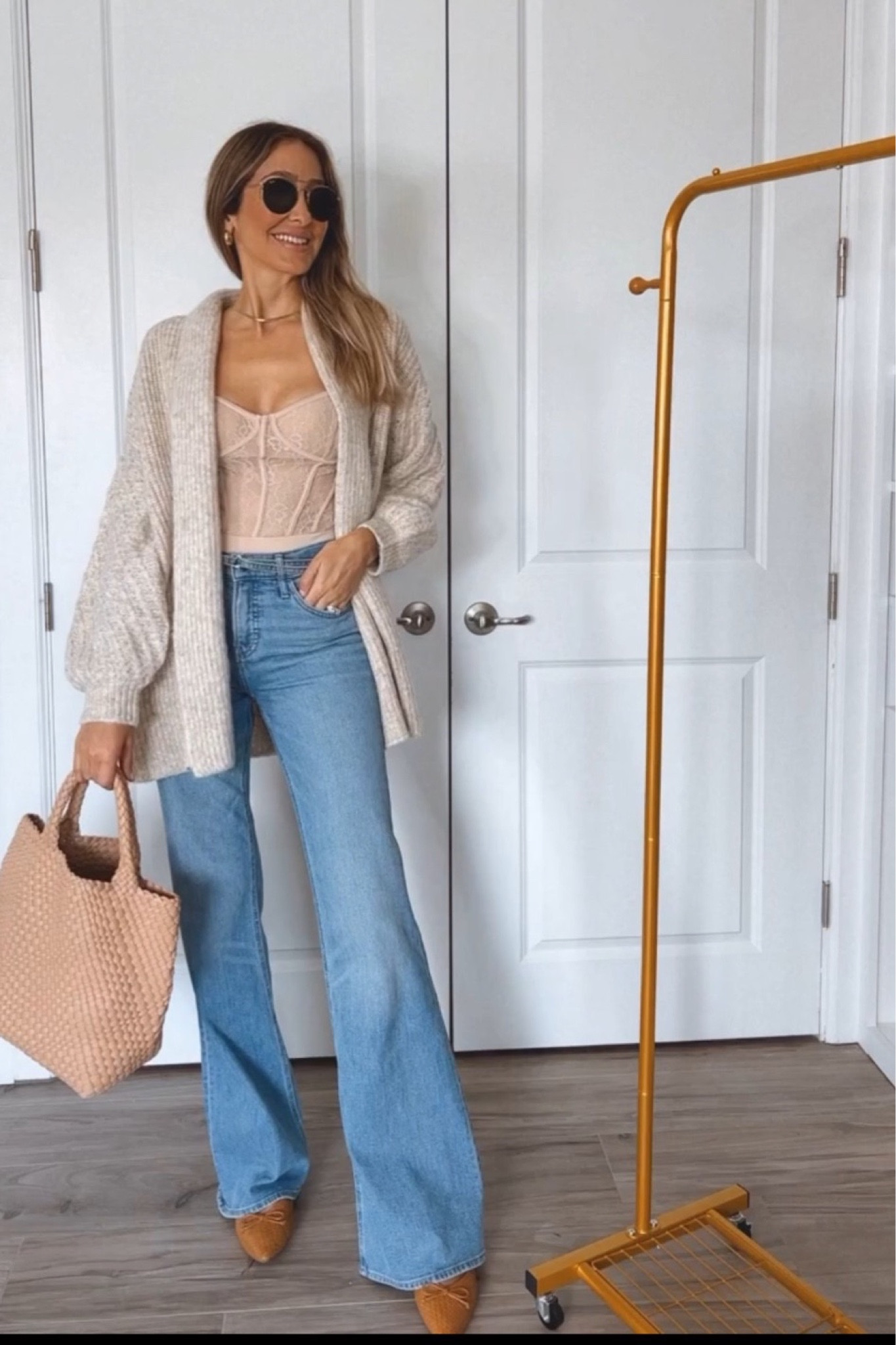 Comfortable, cozy and chic outfit idea 
Everything runs true to size 
I am wearing a size small on all pieces


#LTKfindsunder100 #LTKSeasonal #LTKstyletip