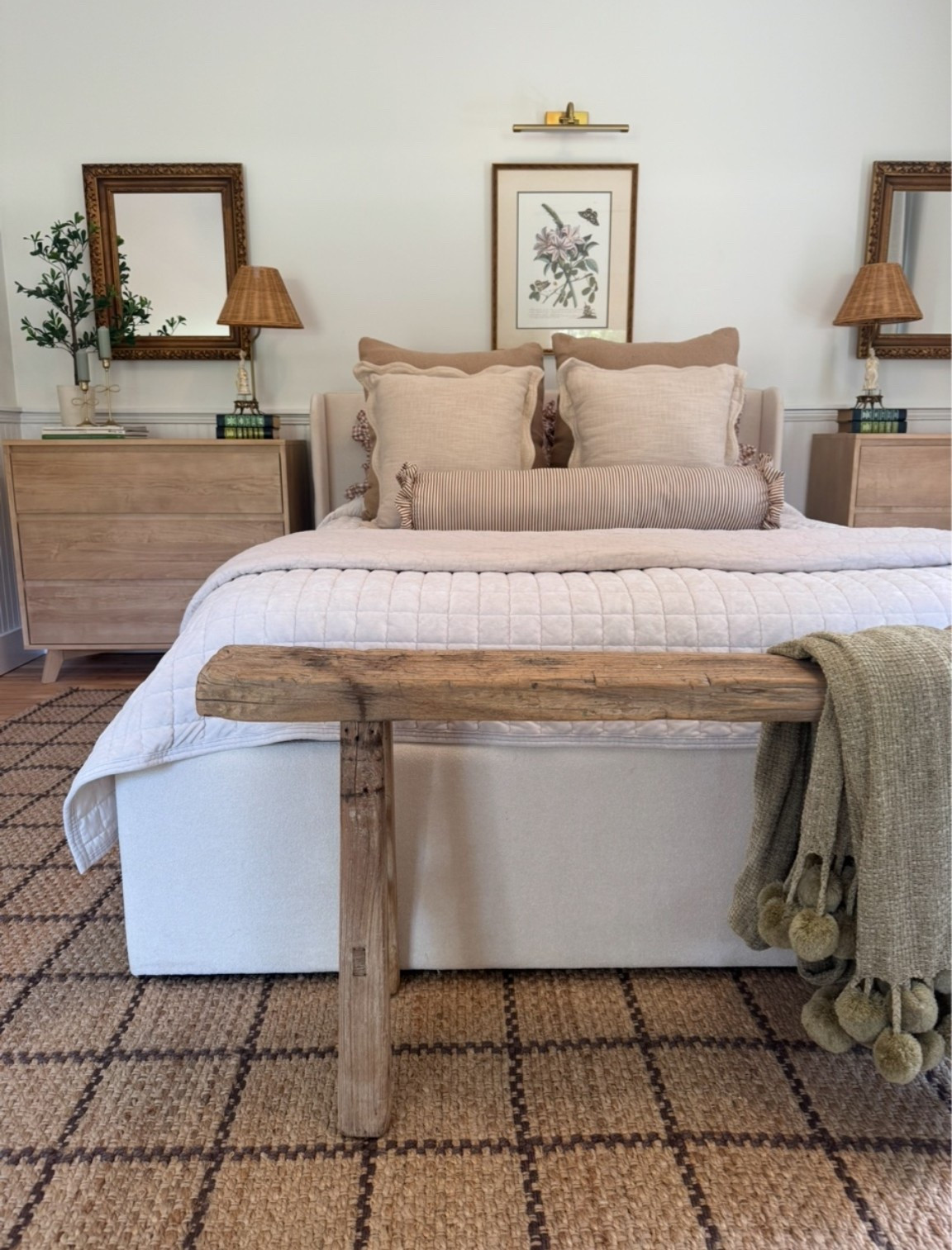 Guest bedroom inspo

#LTKHome #LTKSaleAlert #LTKdayinmylife
