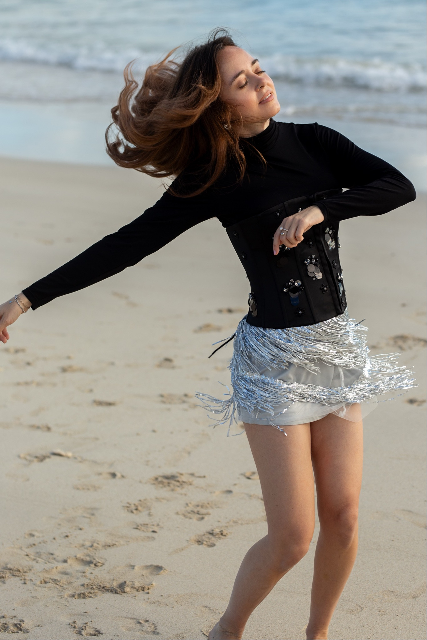 Make it sparkle! ✨ 

Let your light shine in sequins. This is my favorite look of the season and I want to wear it on repeat. Perfect for the holidays, date night, a night out in the city, or simply when you want to be a little extra lol !

#fringe #sequins 
#ootd 

#LTKParties #LTKTravel #LTKStyleTip